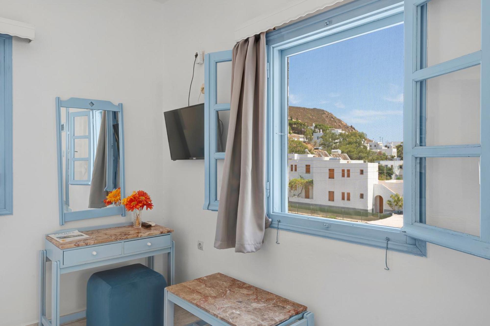 Holiday home Pico Patmos 28 *