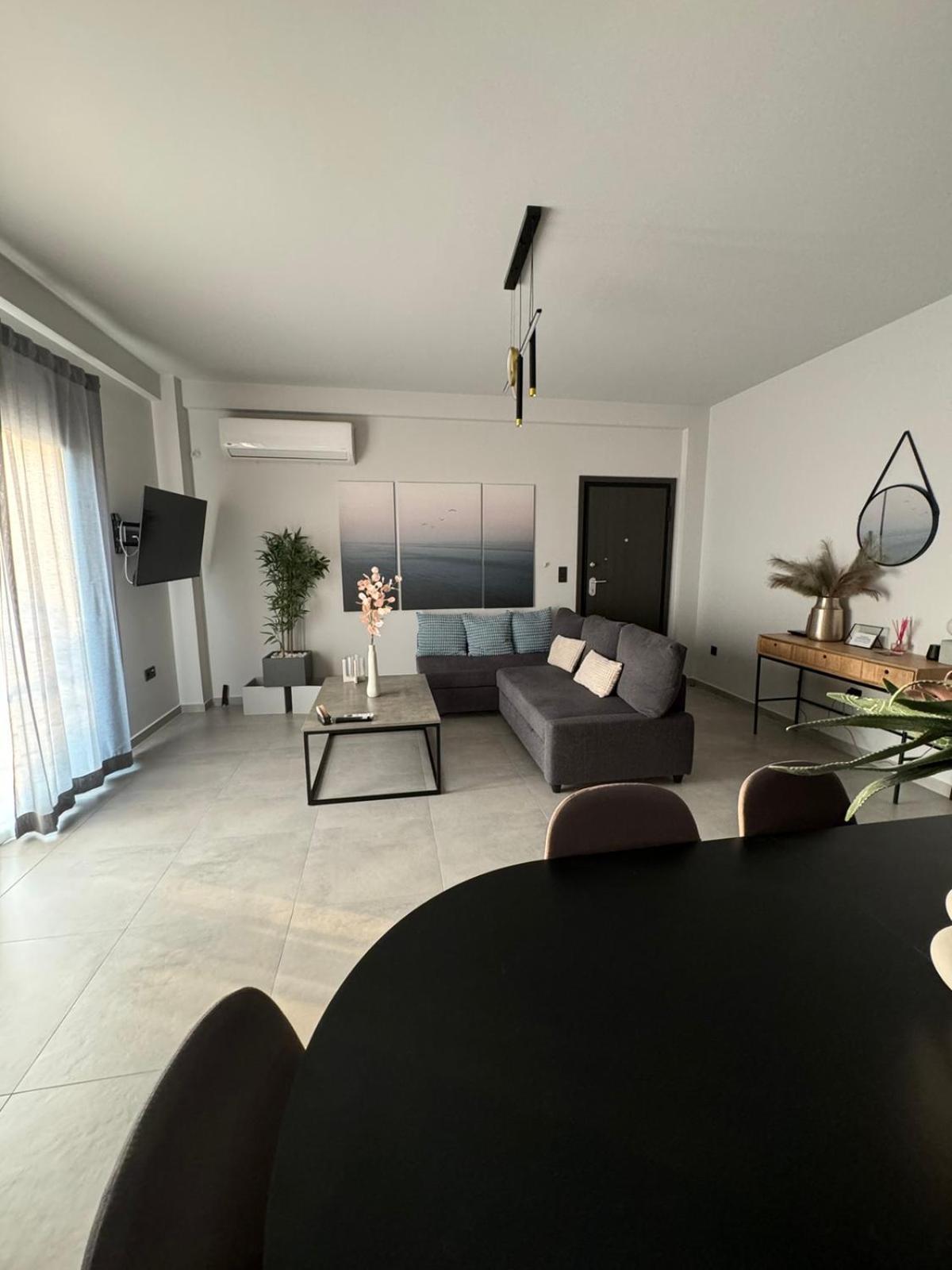Marimar Panoramic Retreat: Magnificent Space And Breathtaking Gulf View Kalamata