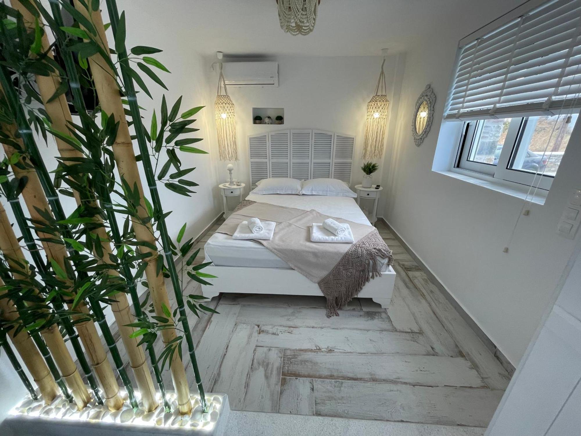 Miramar Aparthotel Karystos (Evia)