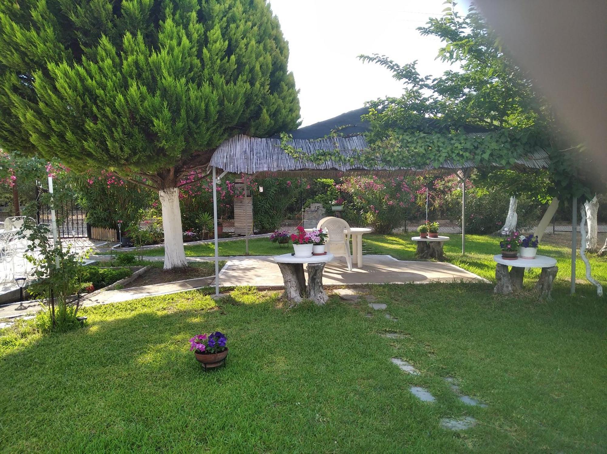 Kalyves, 2 Bedrooms, Sleeps 6, 700sqmgarden, 180m From Holiday home *