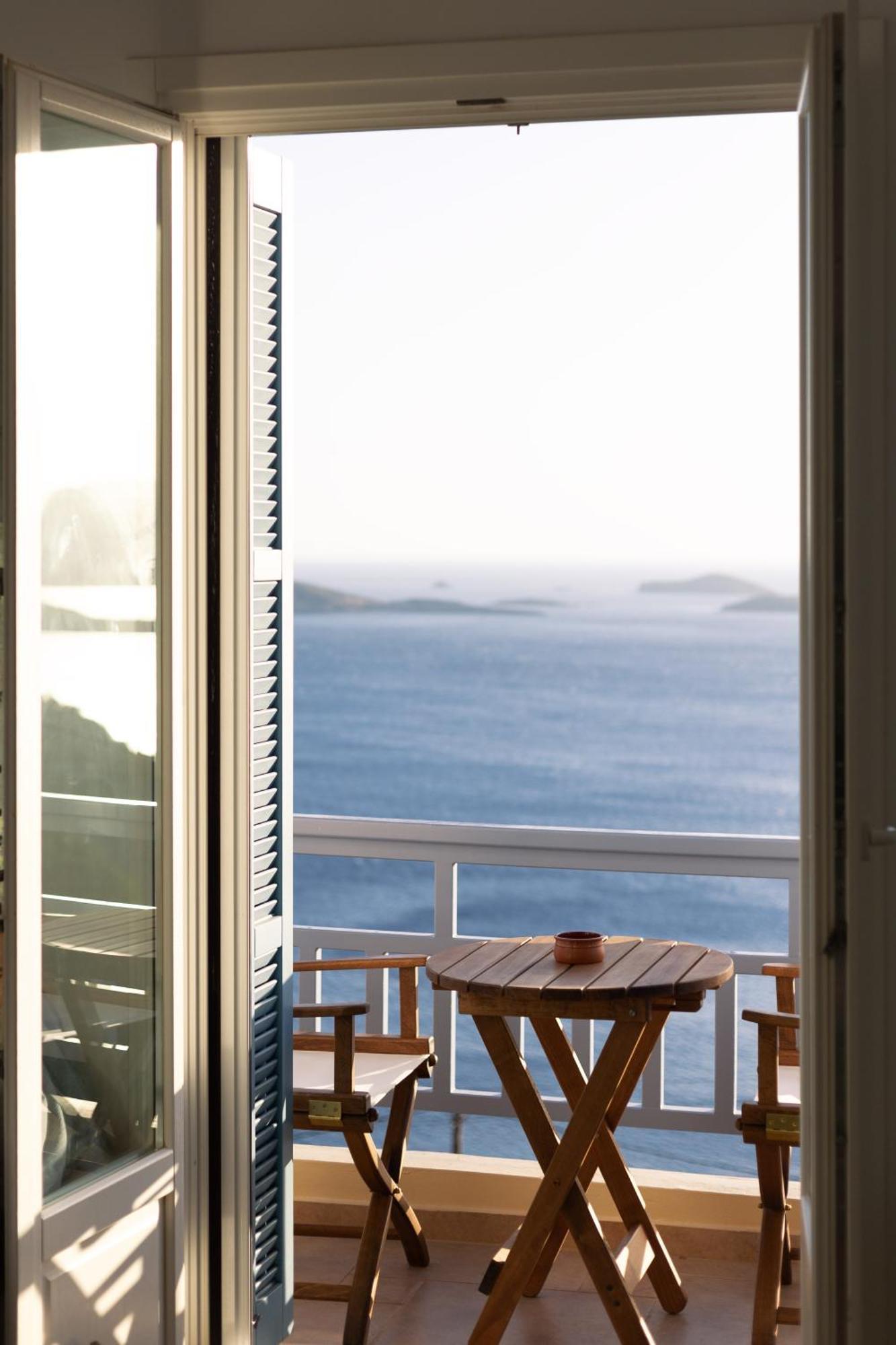 Holiday home Grand Blue Balcony Island House
