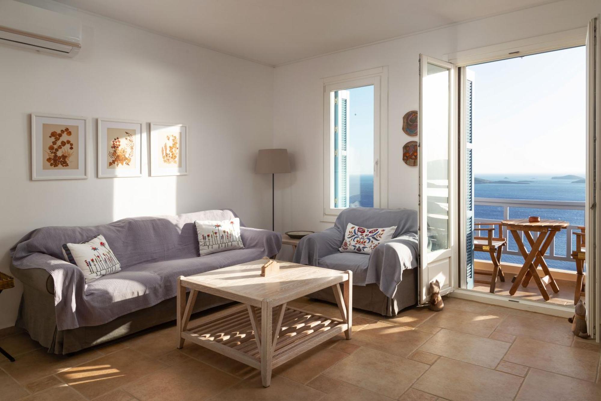 Grand Blue Balcony Island House * Batsi (Andros)