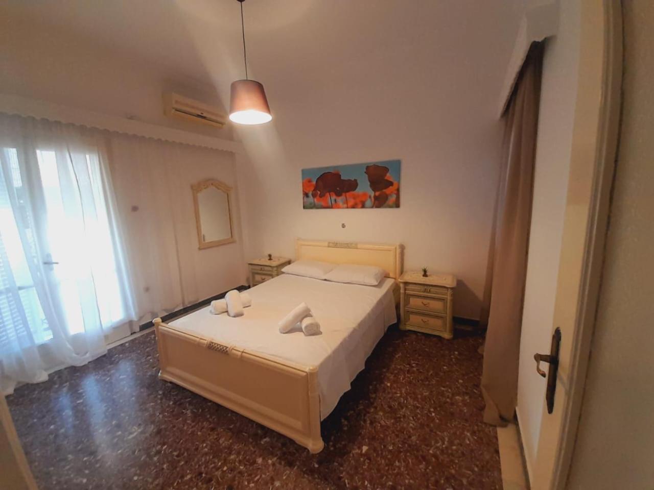 Seaside Apartment. Apartment Aegina