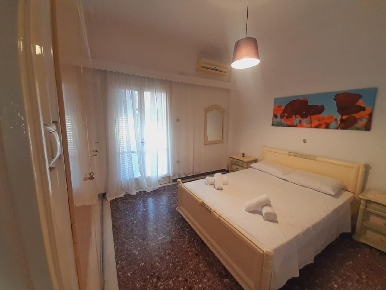 Apartment Seaside Apartment.