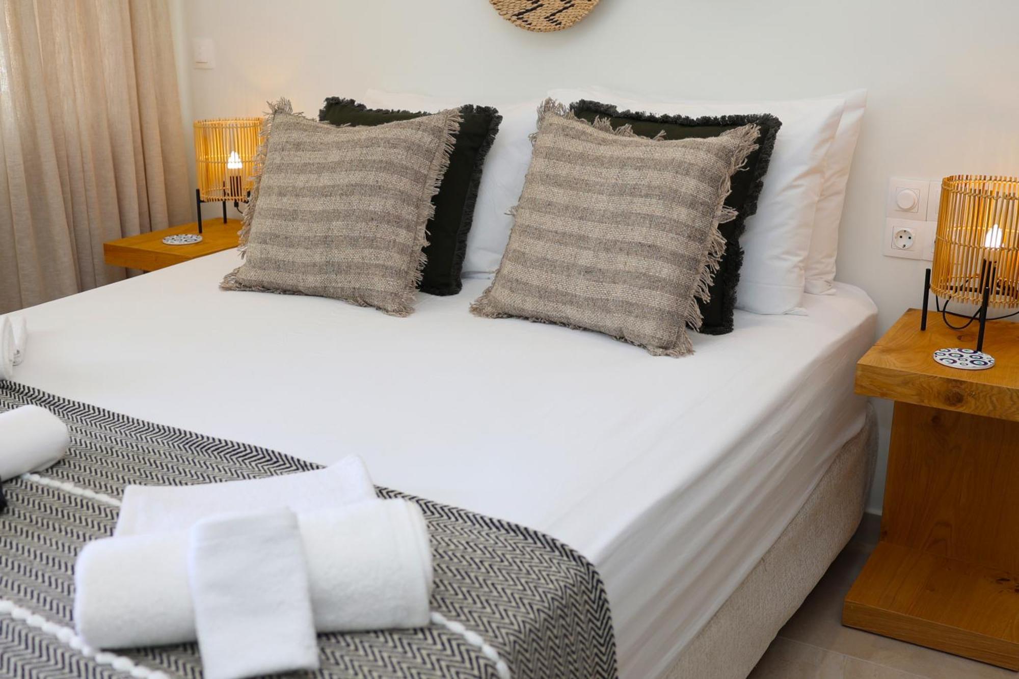 Ocean View And Luxury Plomari
