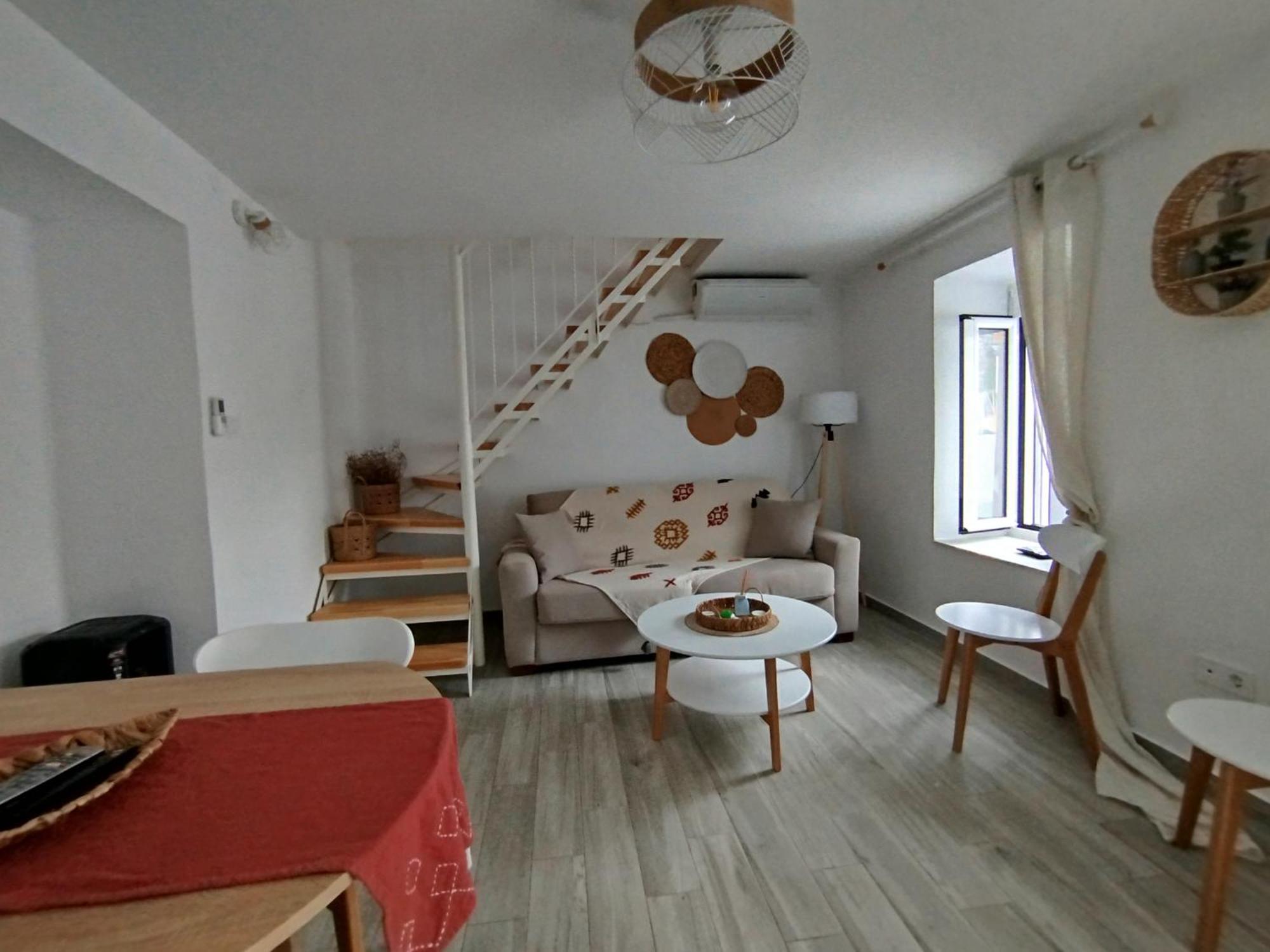 Holiday home Trikeri Cottage *