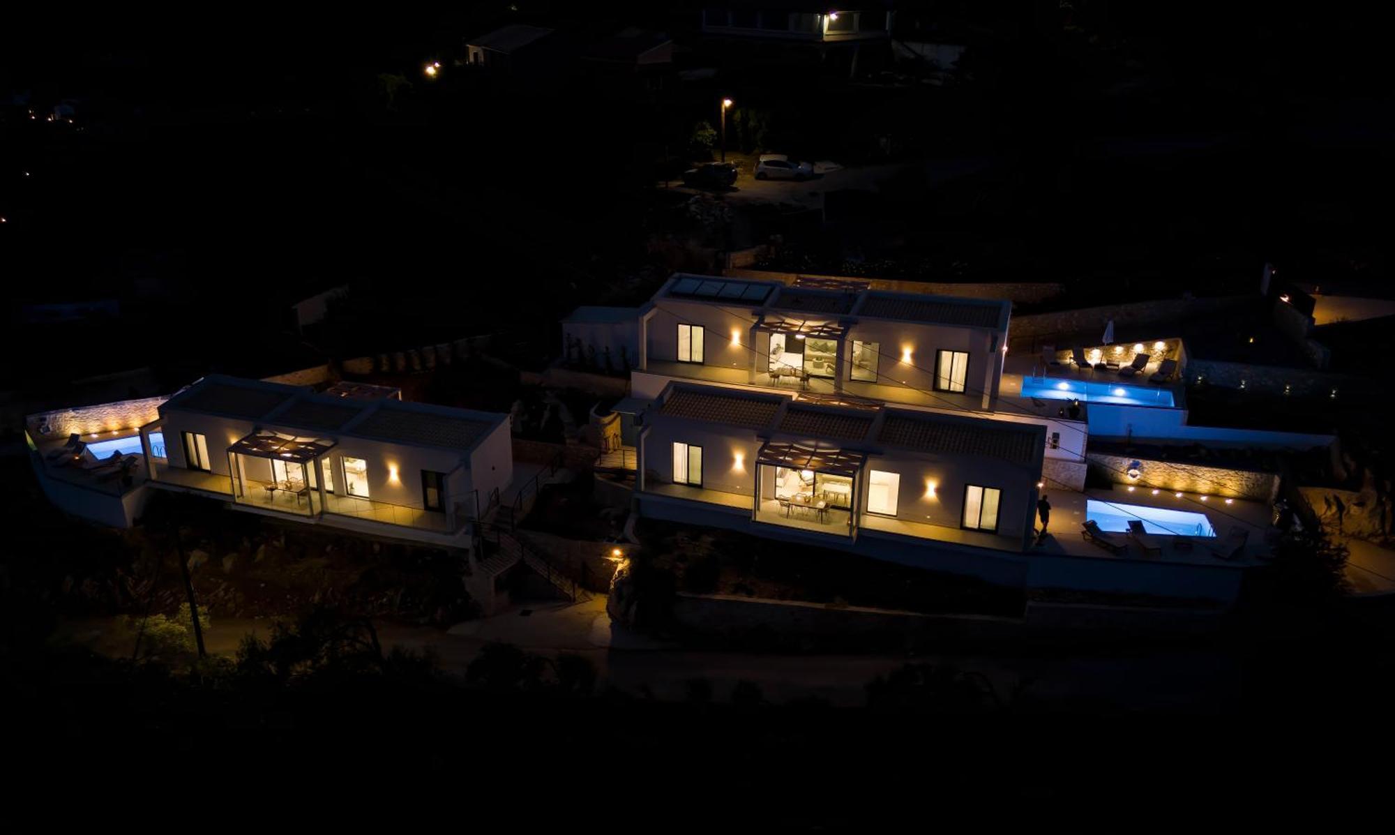Nissaki Villa *