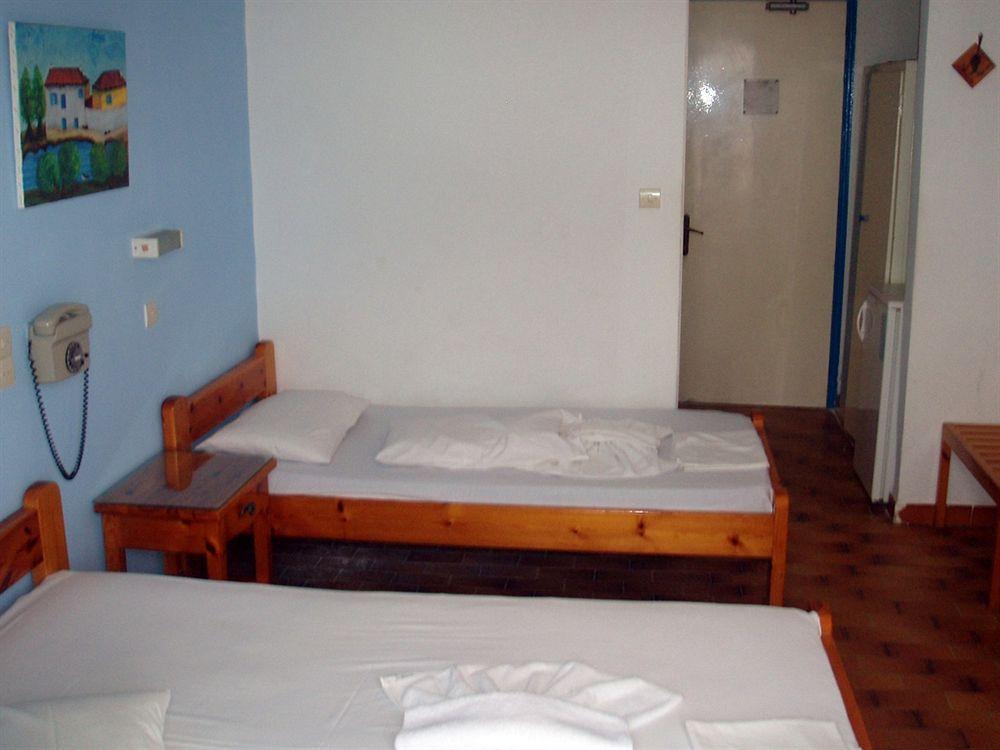 Hotel Grivas 2*