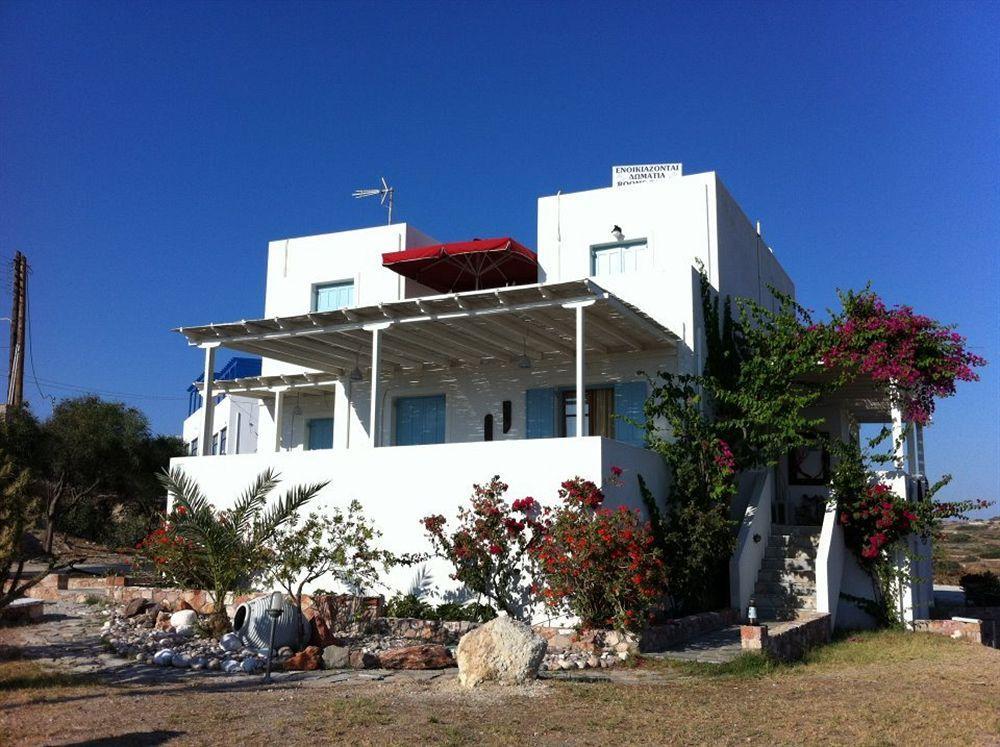 Faros 3* Milos Island
