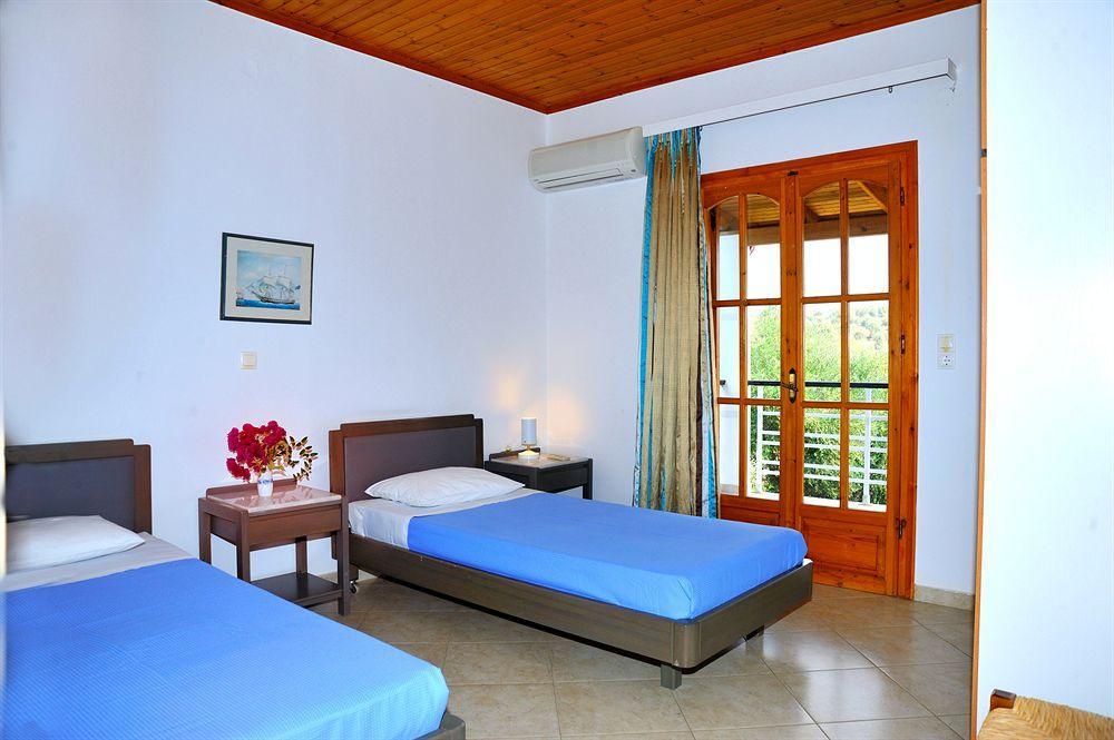 Lefkothea With Large Private Pool Adelianos Kampos