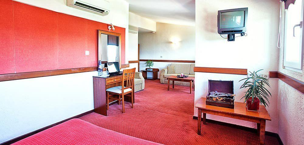 Anastassiou - Bike And Motorcycle Friendly Hotel 2*
