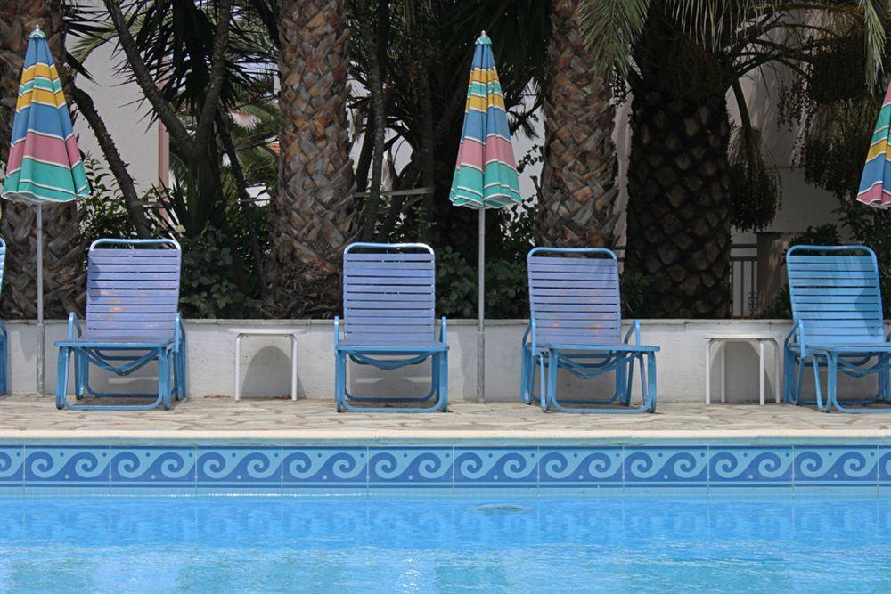 Dolphin Hotel Skopelos Town