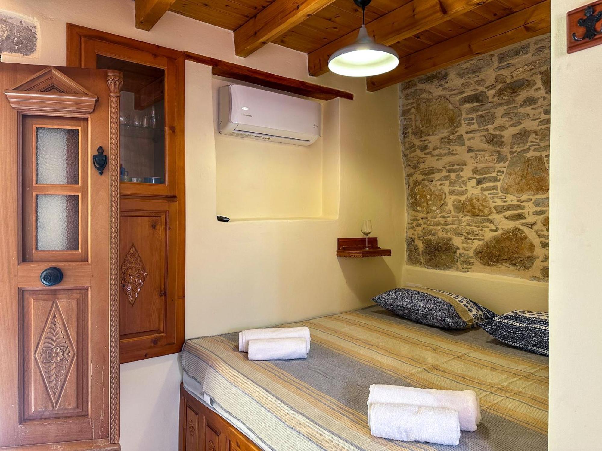 Uptown Indigo Apartment Symi