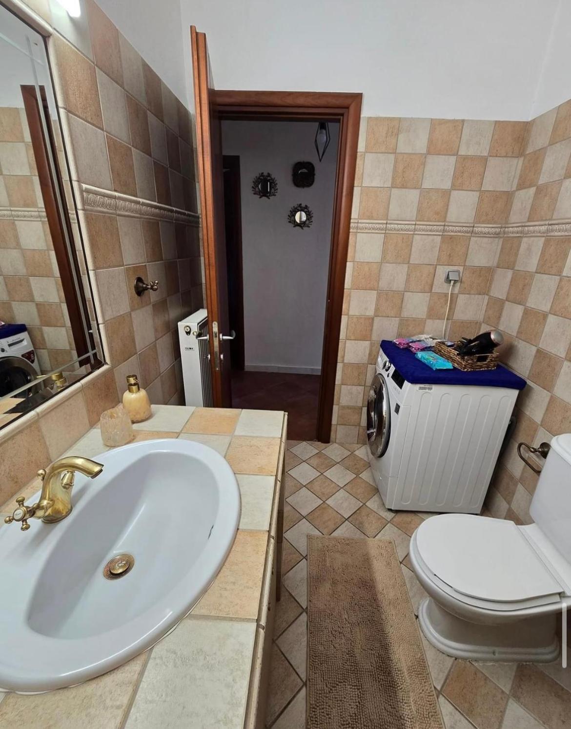 Mountain Paradise Apartment Elevtherai