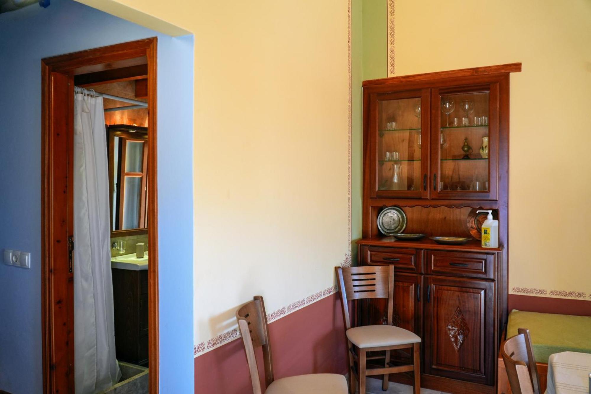 Uptown Indigo Apartment Symi