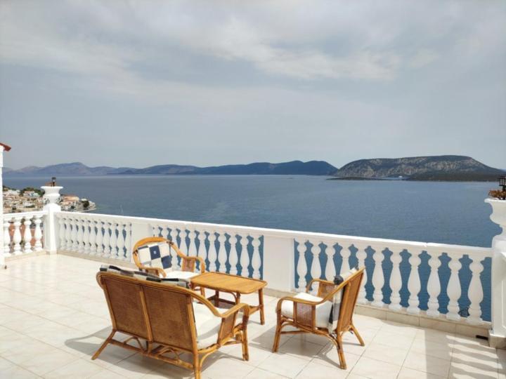 Kd Luxury Apartment Ermioni