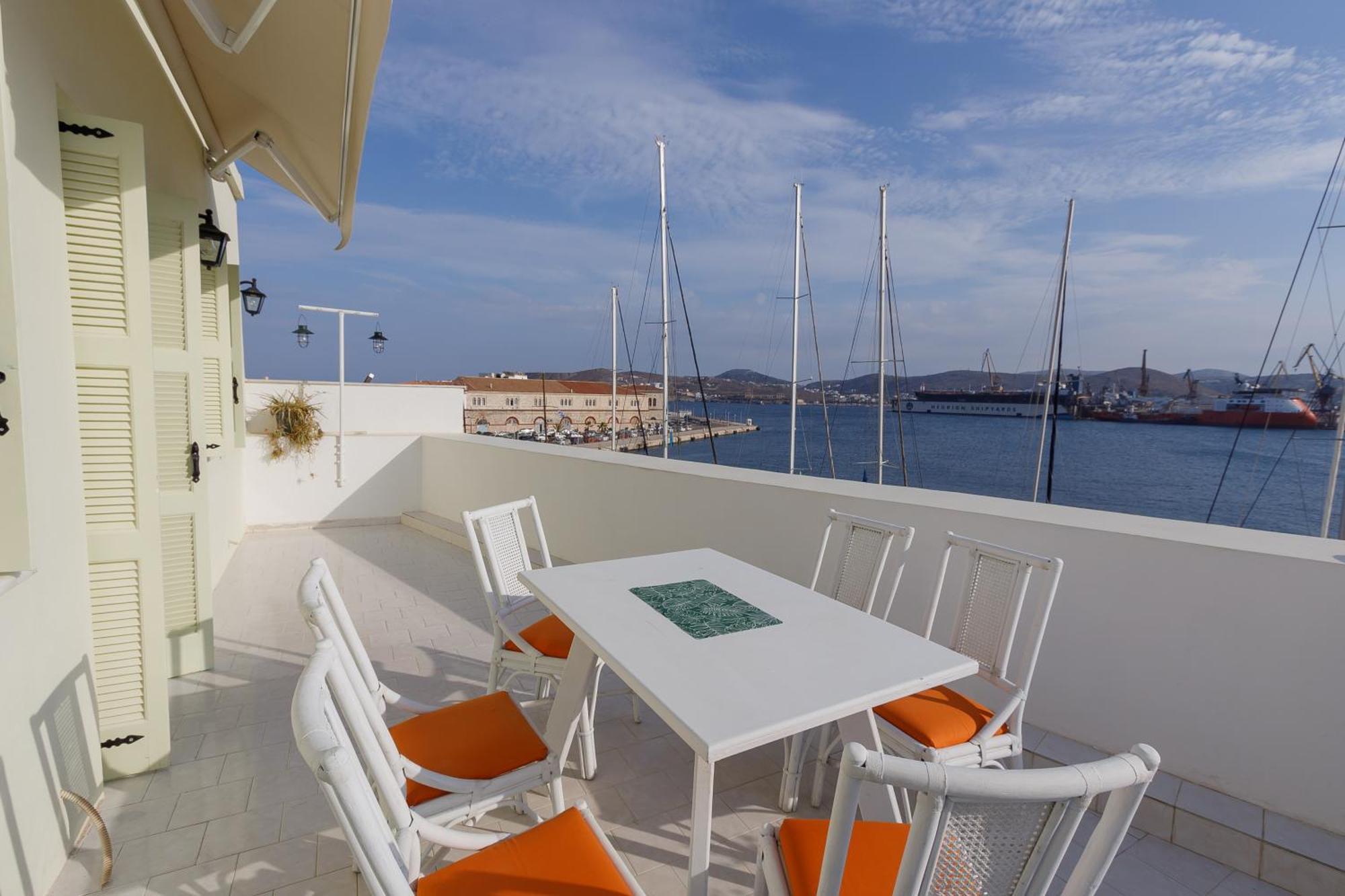 Harbour View * Ermoupoli
