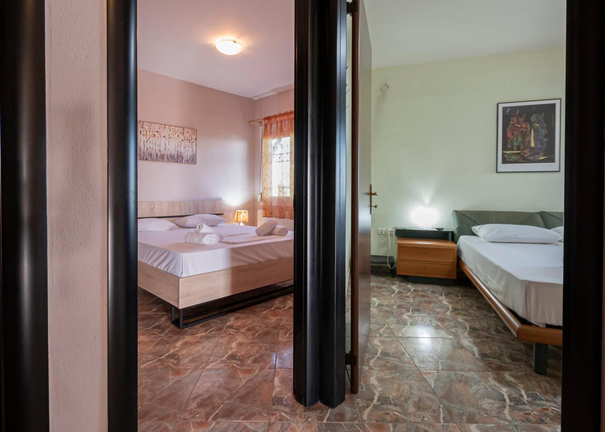Tanias Seafront Villa-by Rentalspro Services- Halkidiki Villa Nea Poteidaia