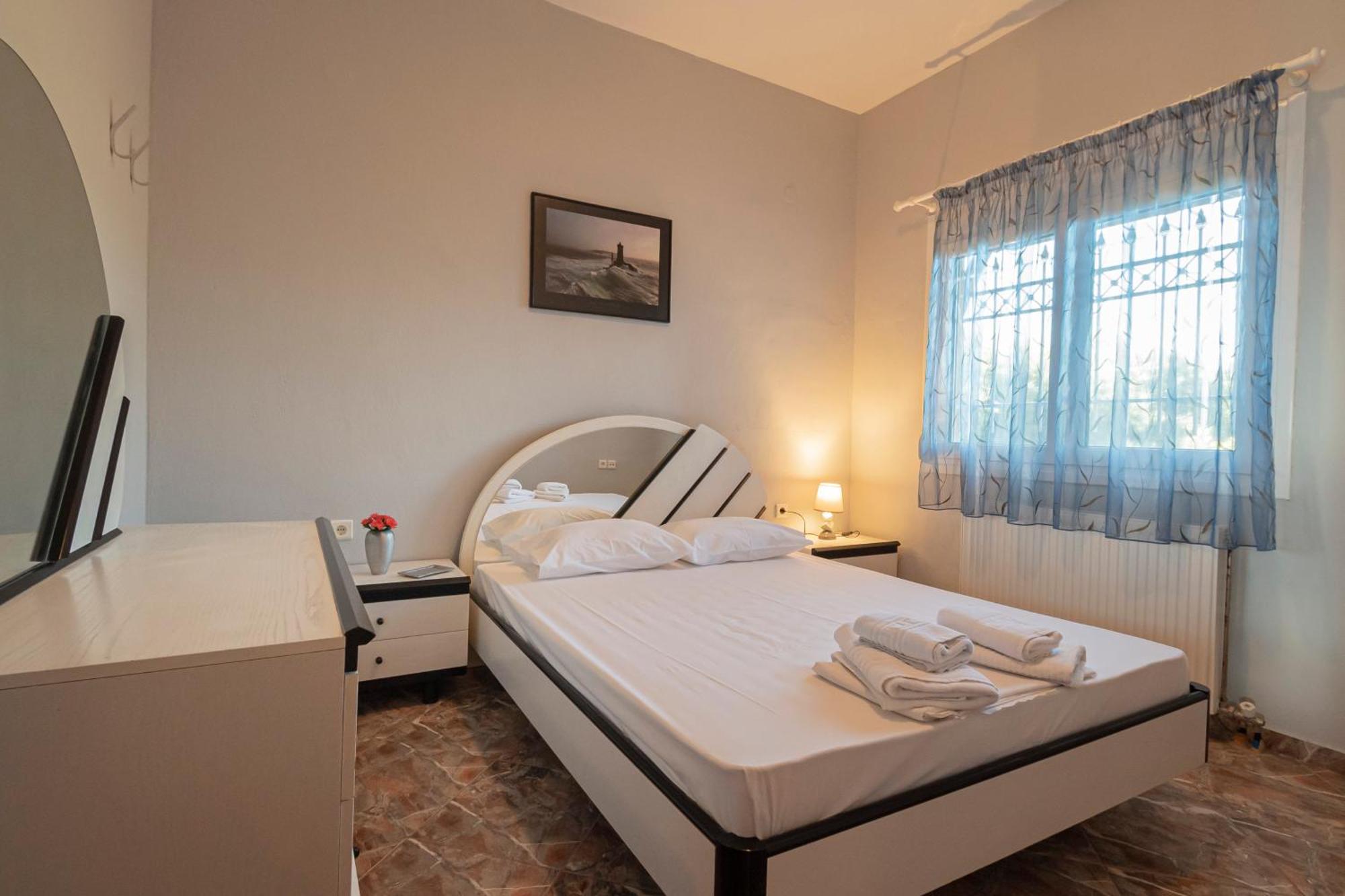 Tanias Seafront Villa-by Rentalspro Services- Halkidiki *