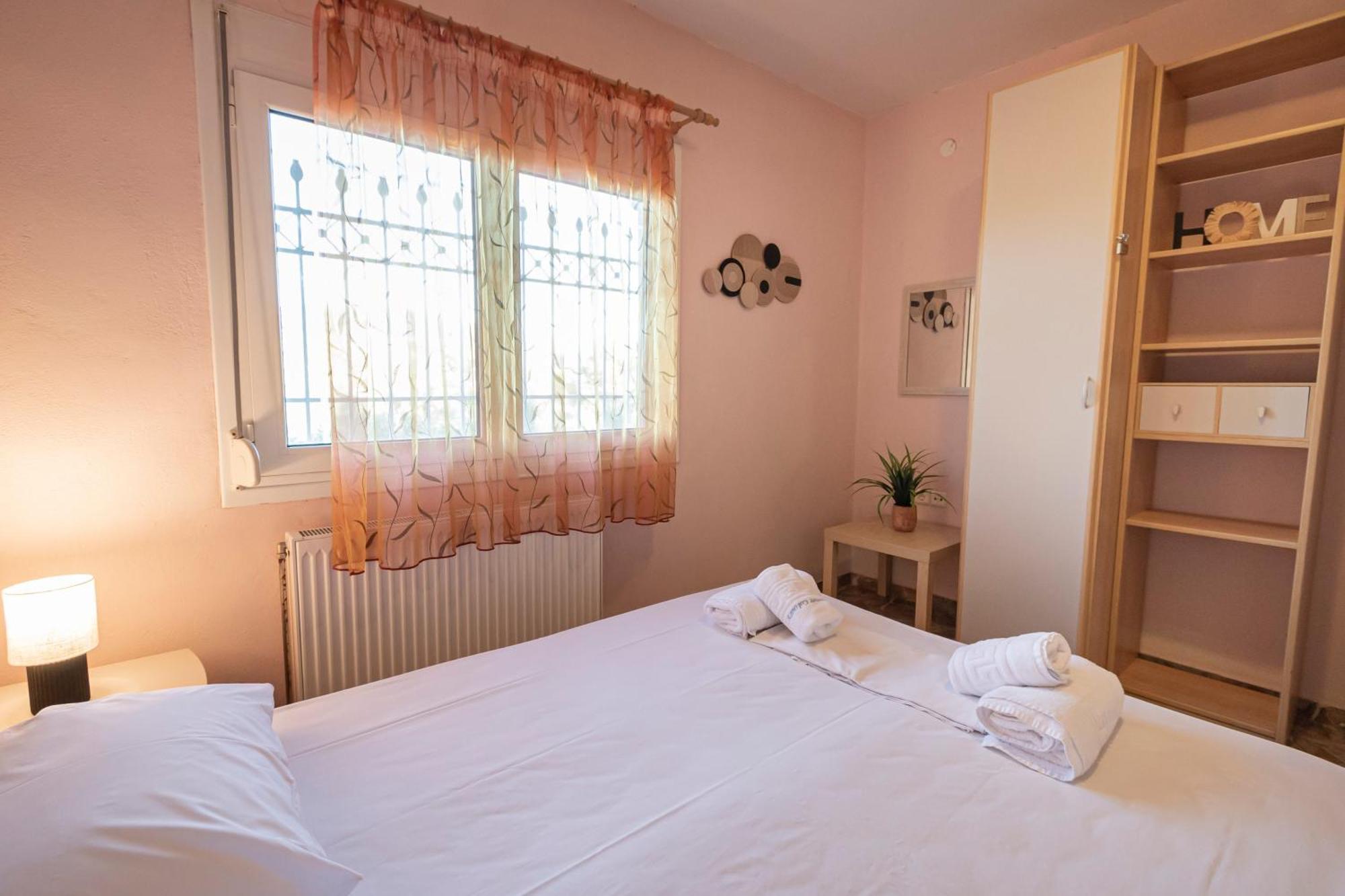 Tanias Seafront Villa-by Rentalspro Services- Halkidiki Villa *