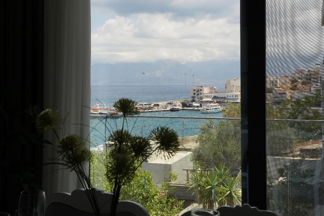 Apartment Sea View Uno 2 *
