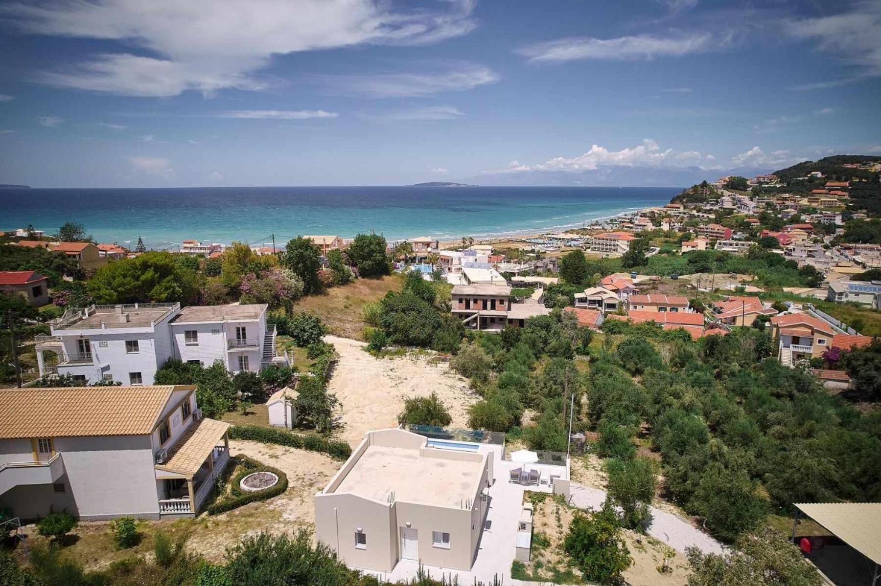 Mini Tsaros Agios Stefanos Avliotes (Corfu)