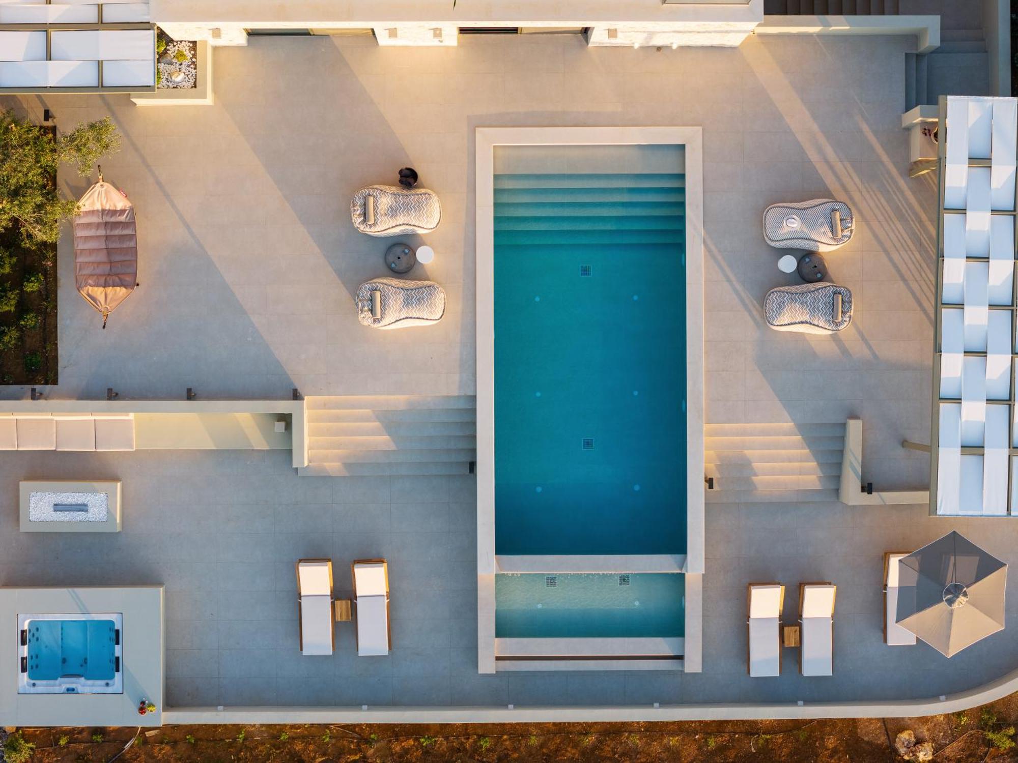 Manto Villas, Heated Pool, Whirlpool, Seaview, By Thinkvilla Villa