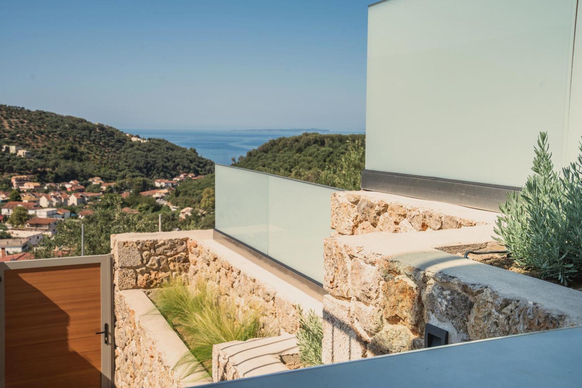 Noia - Adults Only * Parga