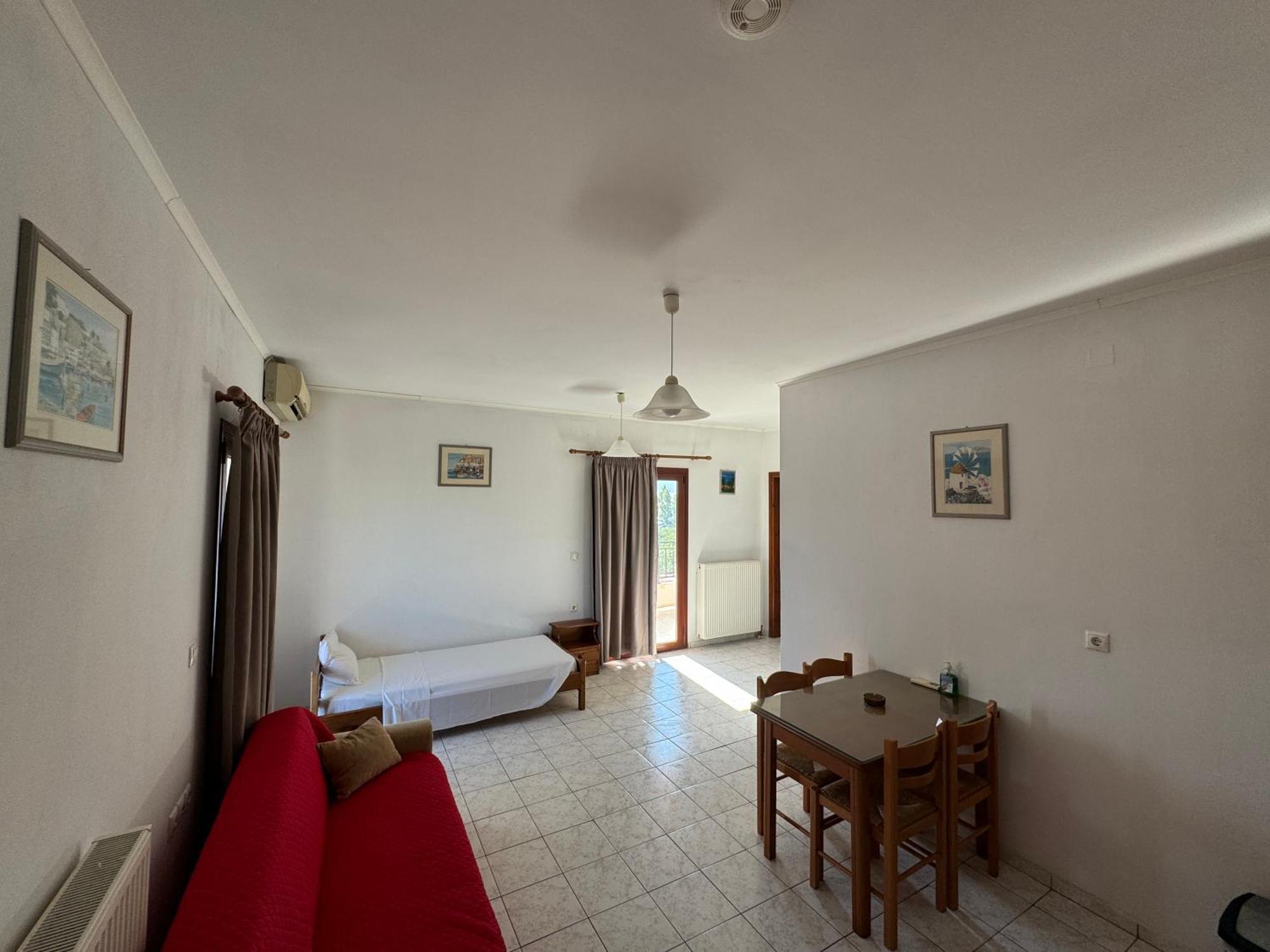 Zac & Georgio Aparthotel 3*