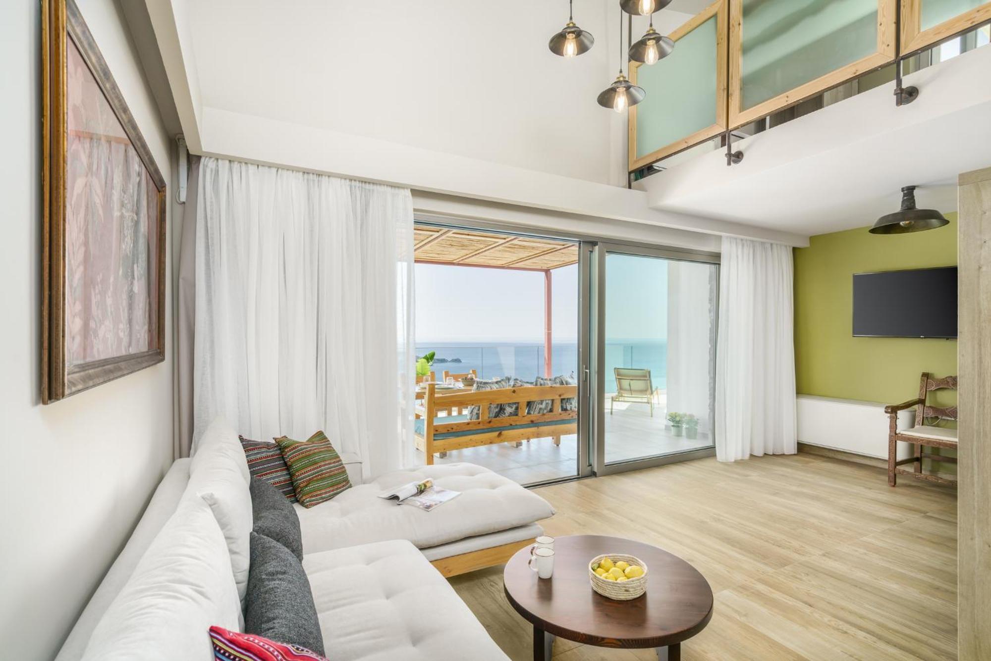 Villa New Paradosiako With Private Pool And Bbq Near To The Sellia (Rethymno)