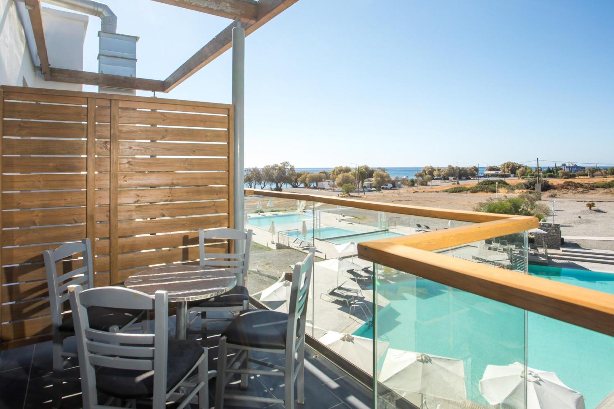 Hotel Ampelia Seaside 4*