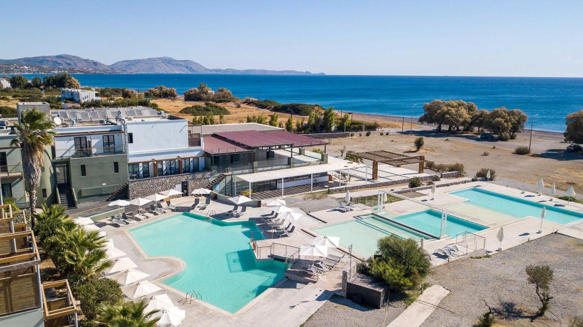 Ampelia Seaside 4*