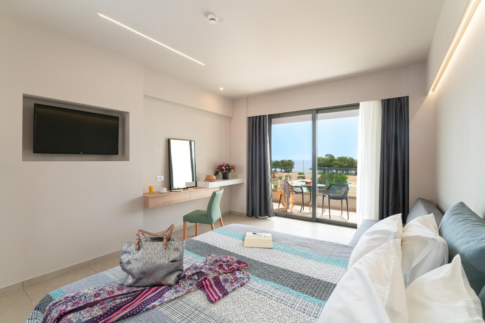 Ampelia Seaside Hotel 4*