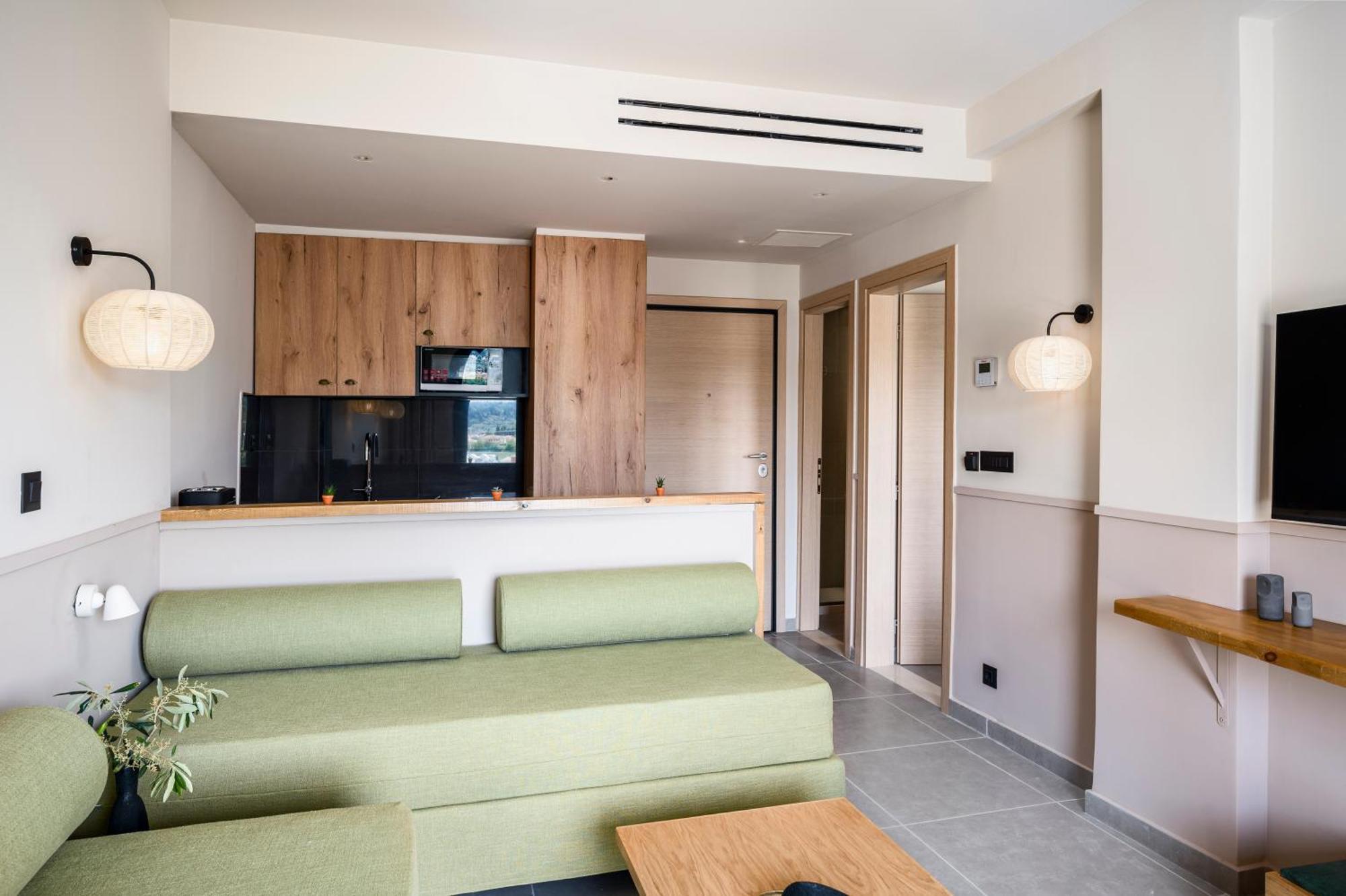 Loadstar & Apartment