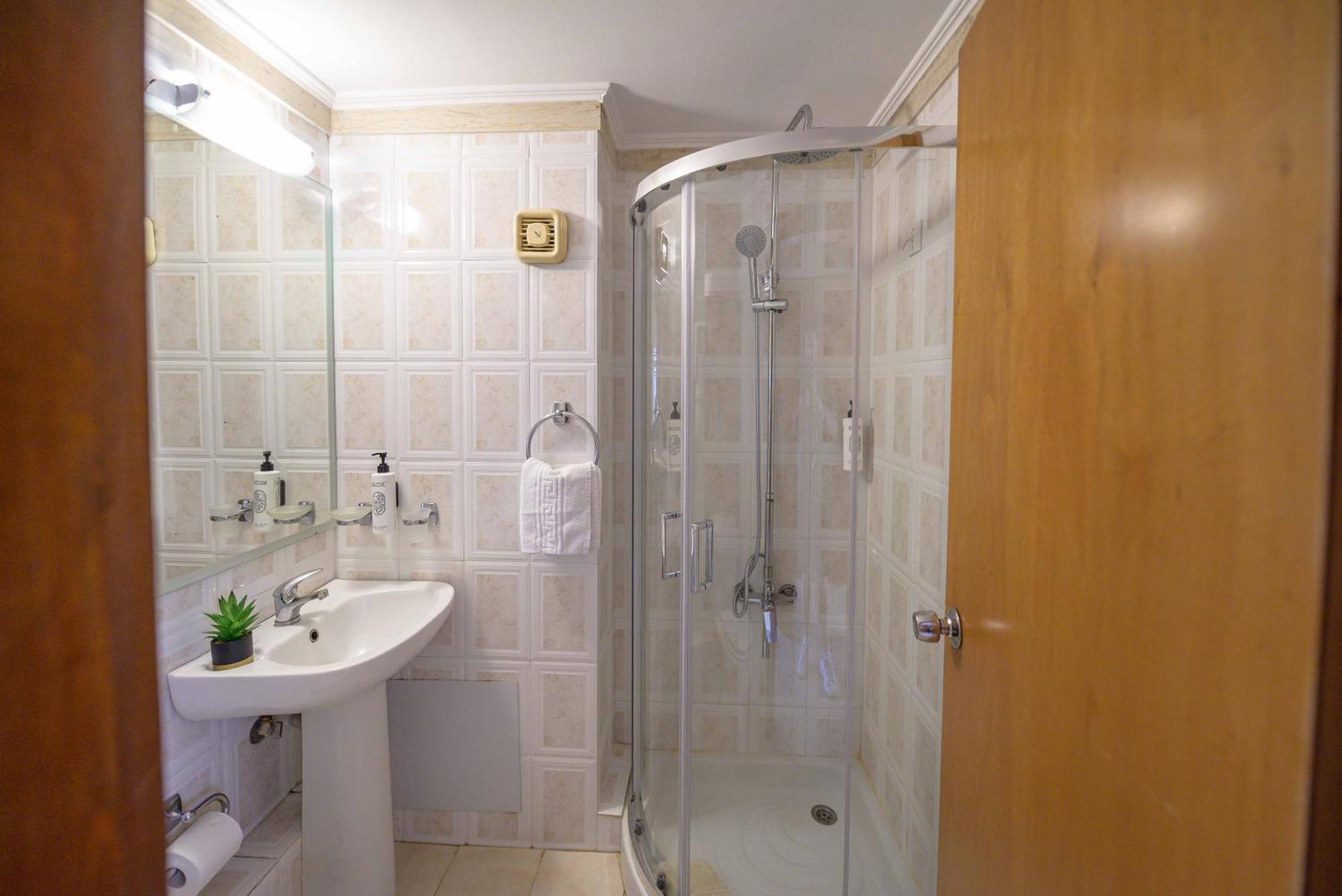 Neda Hotel 3*