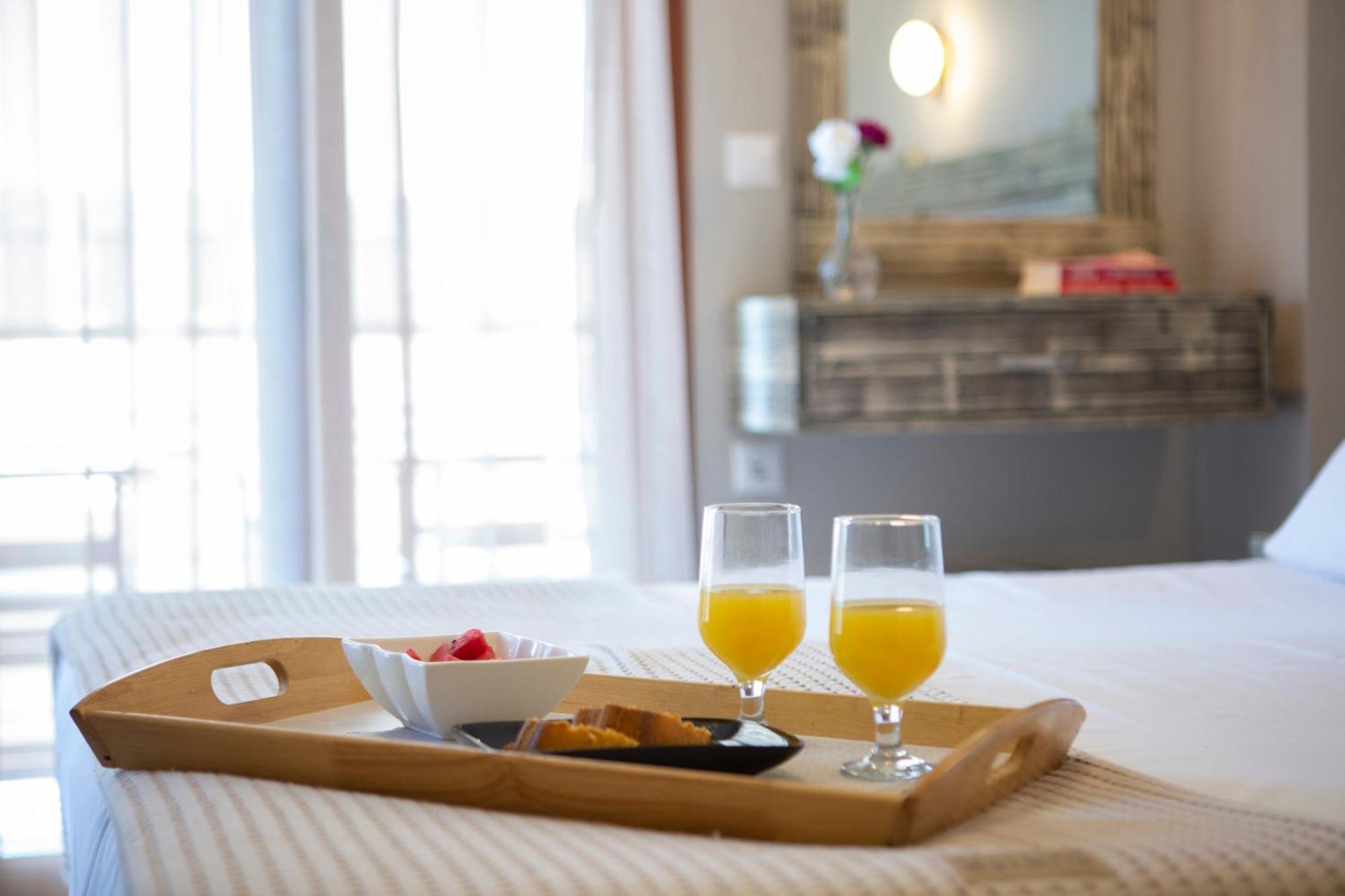 Athina Aparthotel 2*