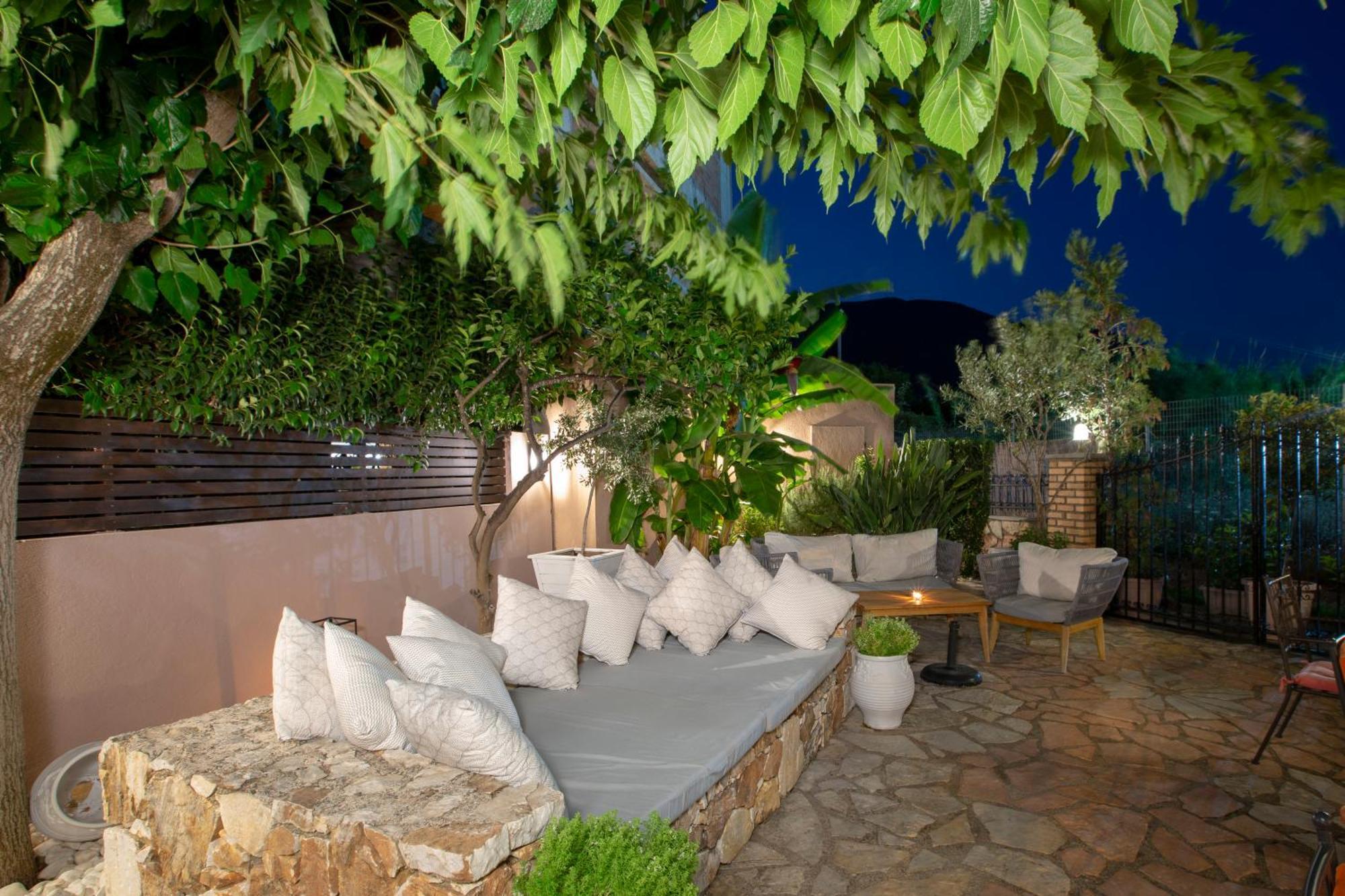 Aparthotel Athina 2*