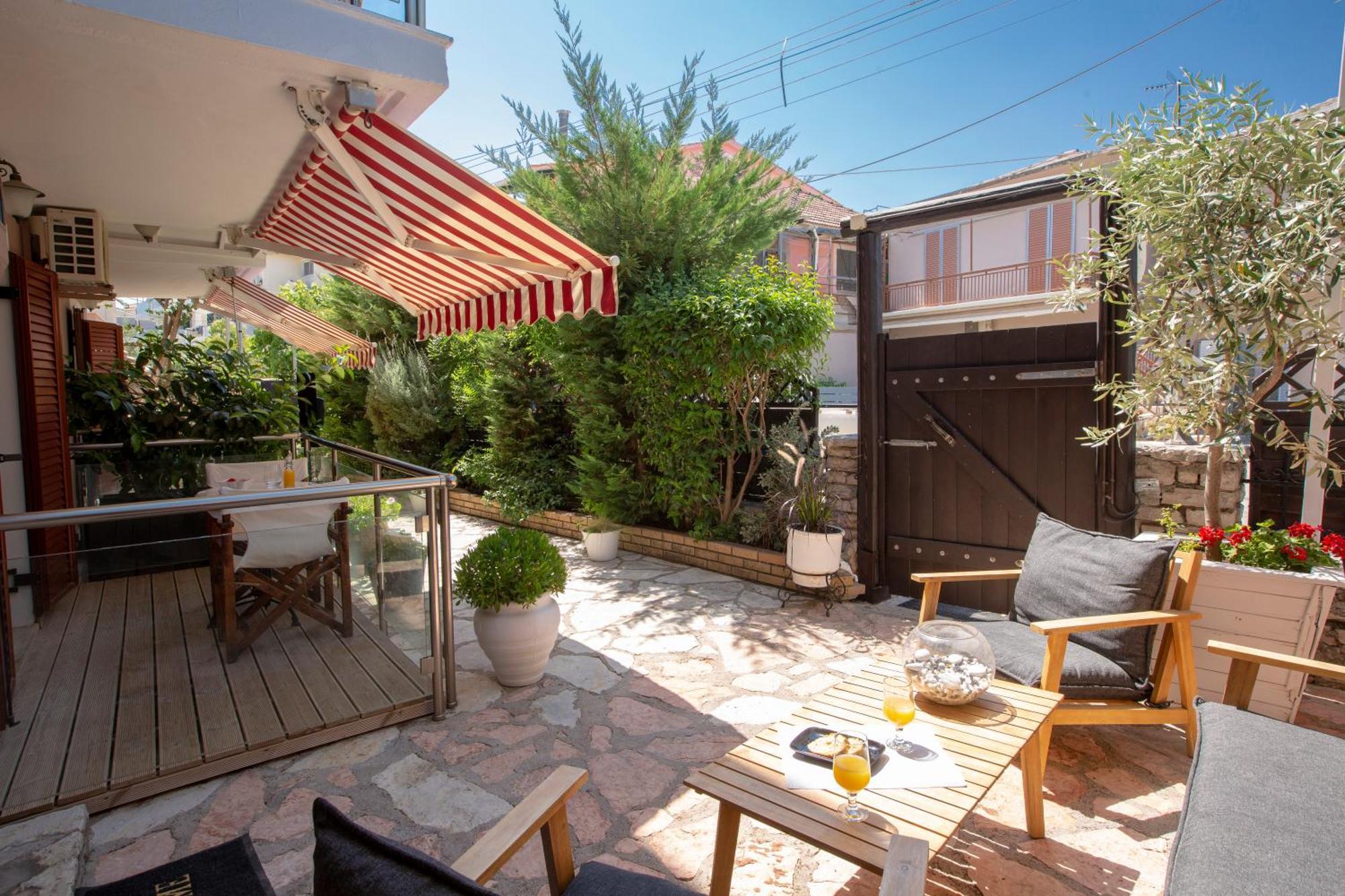 Aparthotel Athina
