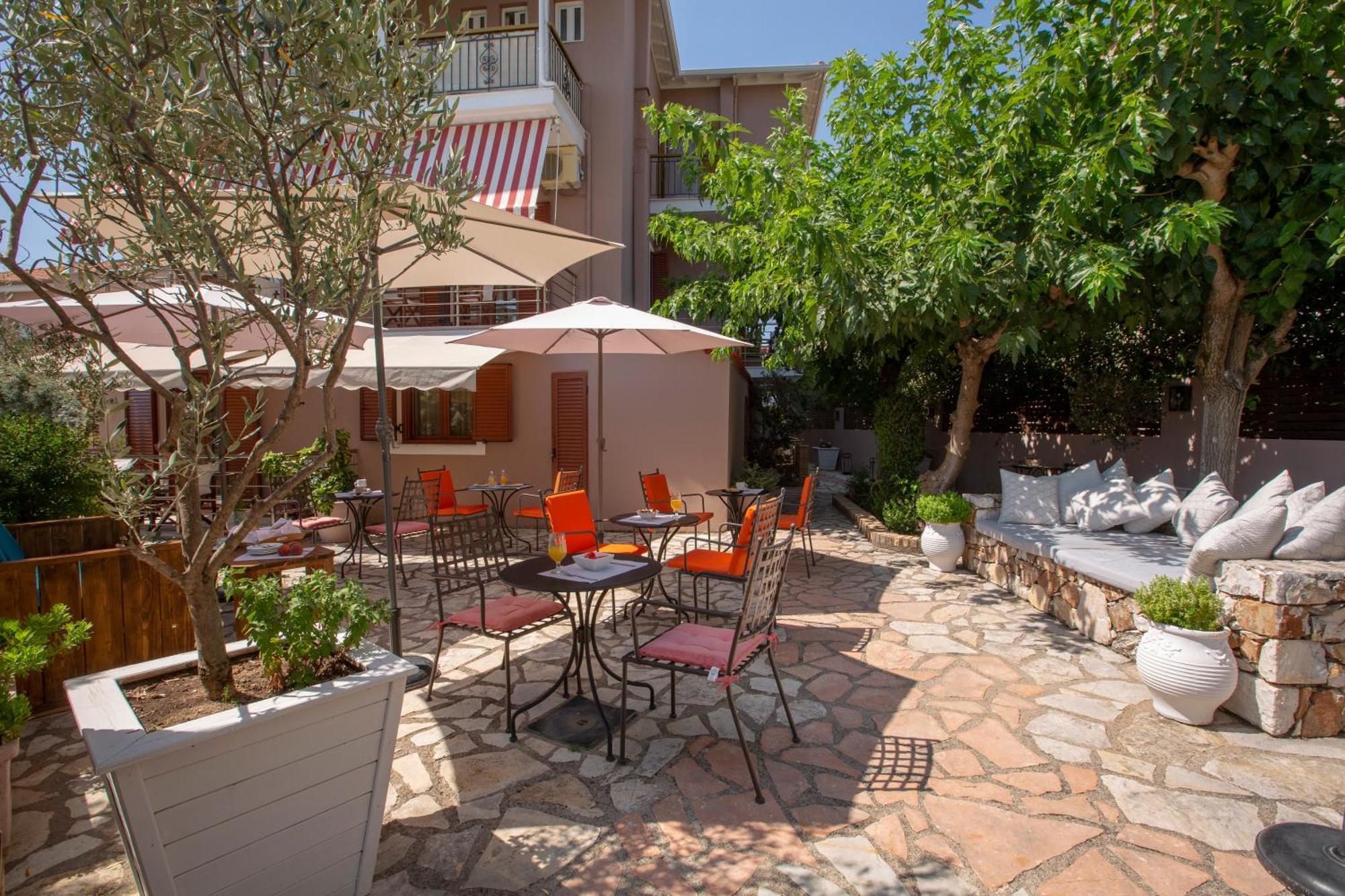Aparthotel Athina 2*