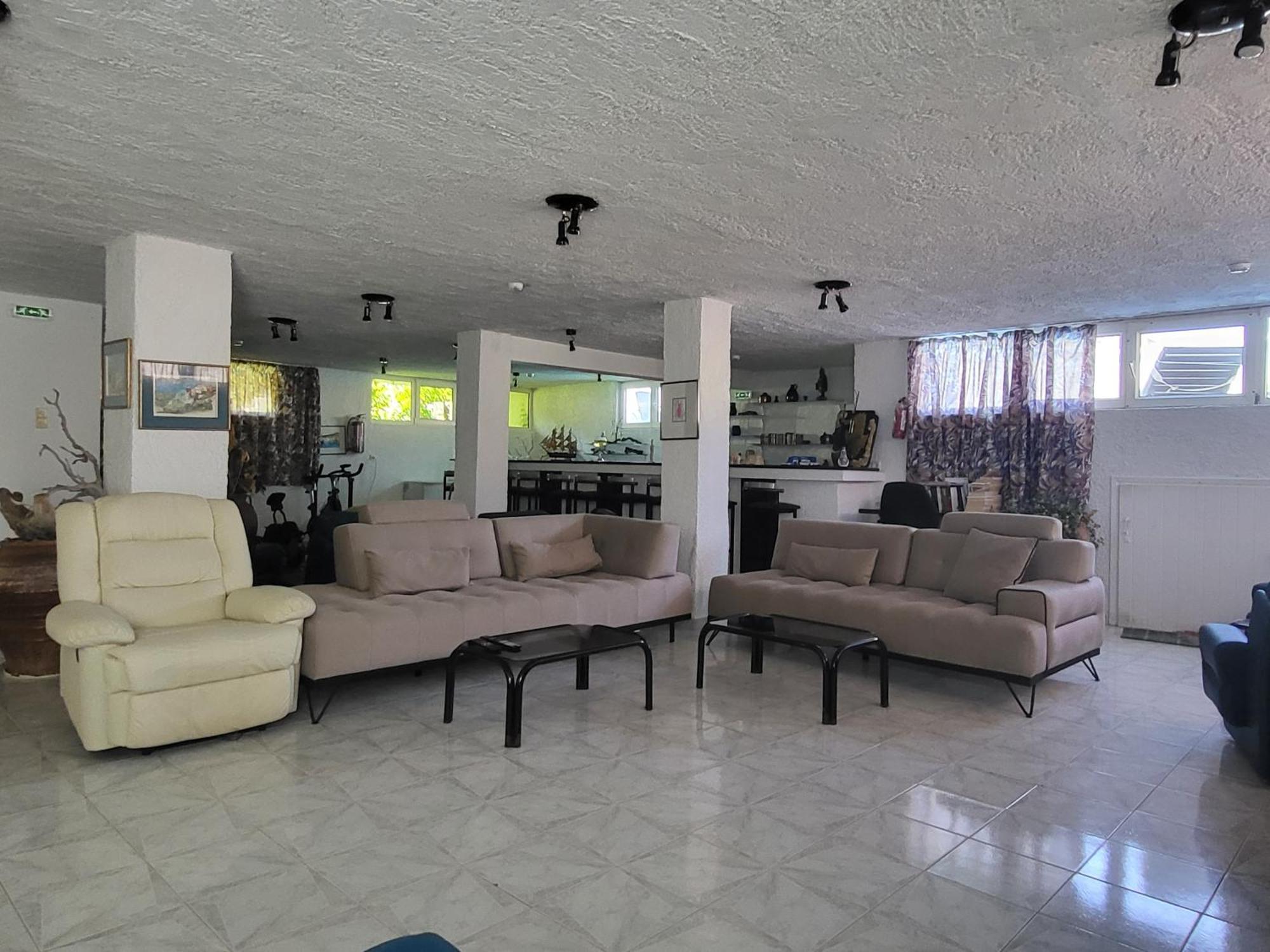 Hotel Liogerma Adamantas (Milos)