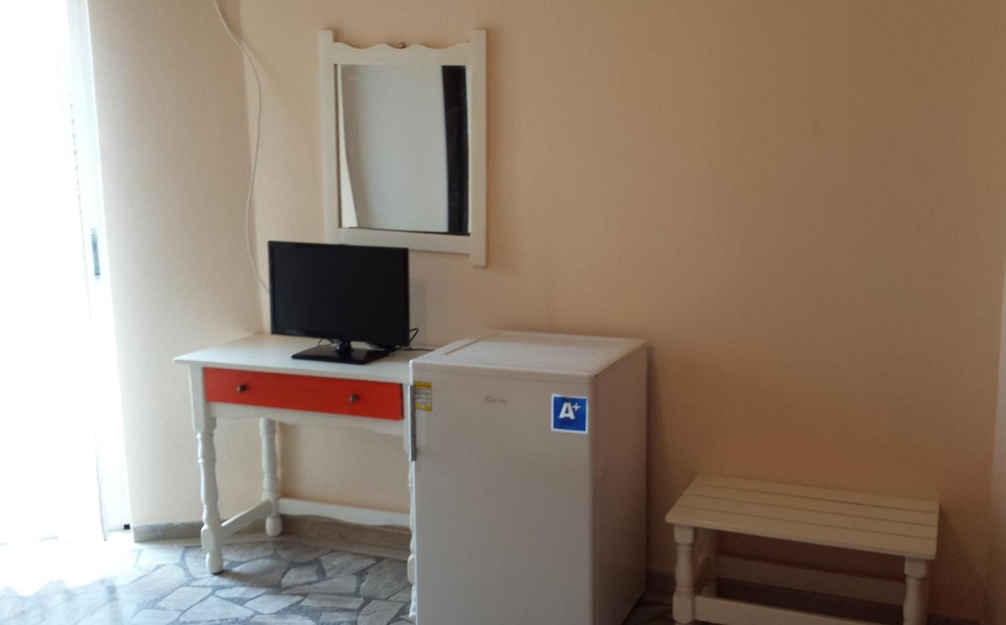 Intos * Agios Nikolaos (Aetolia-Acarnania)