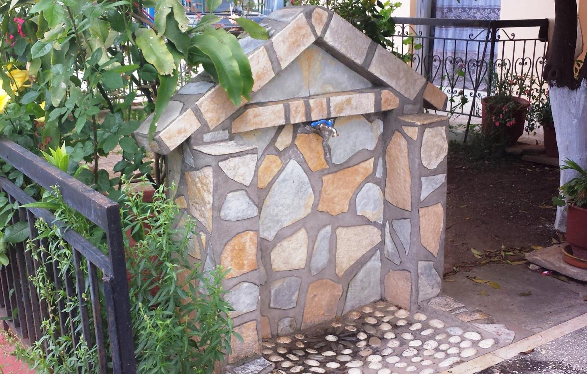 Guest house Intos Agios Nikolaos (Aetolia-Acarnania)