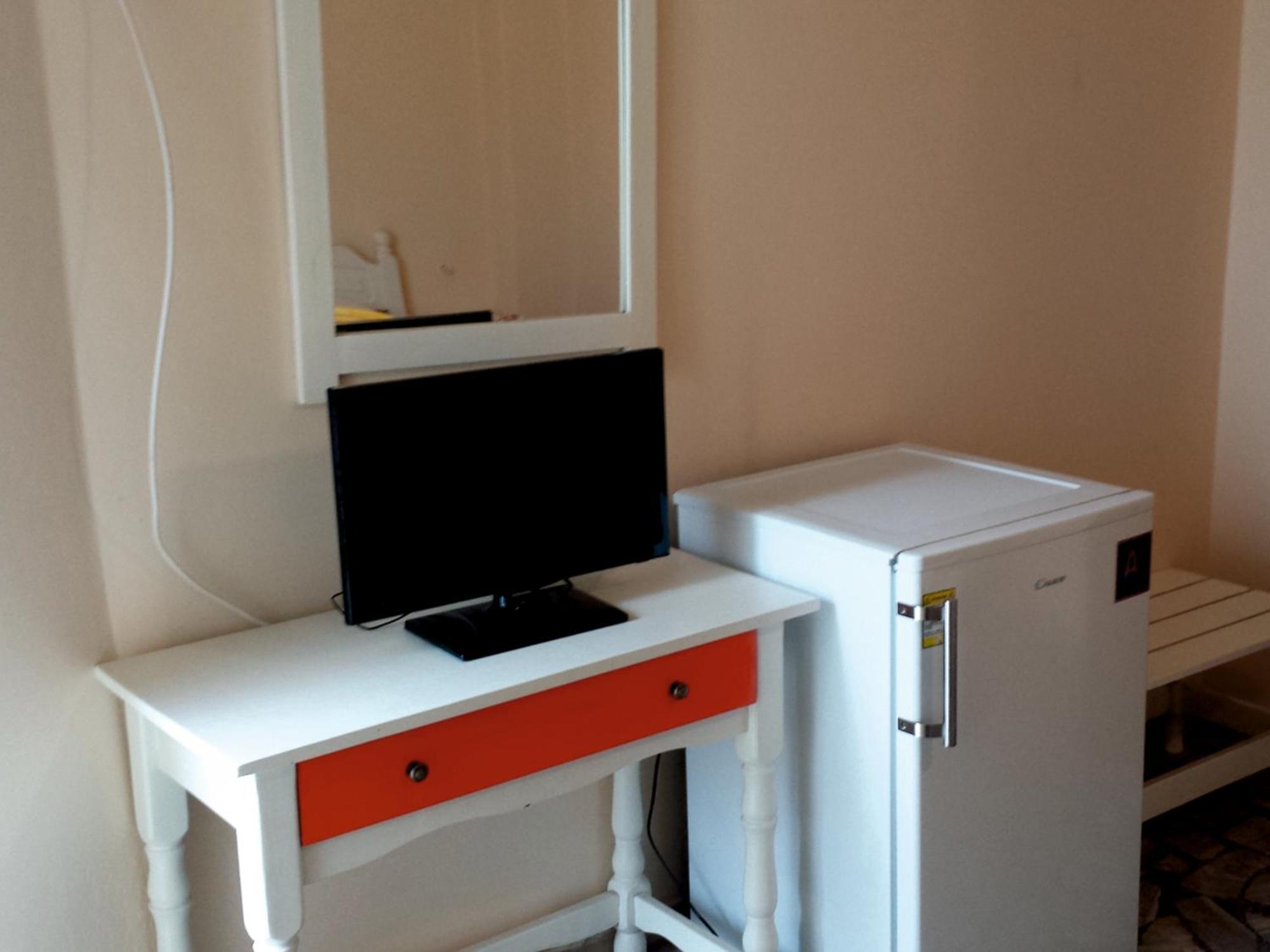 Guest house Intos