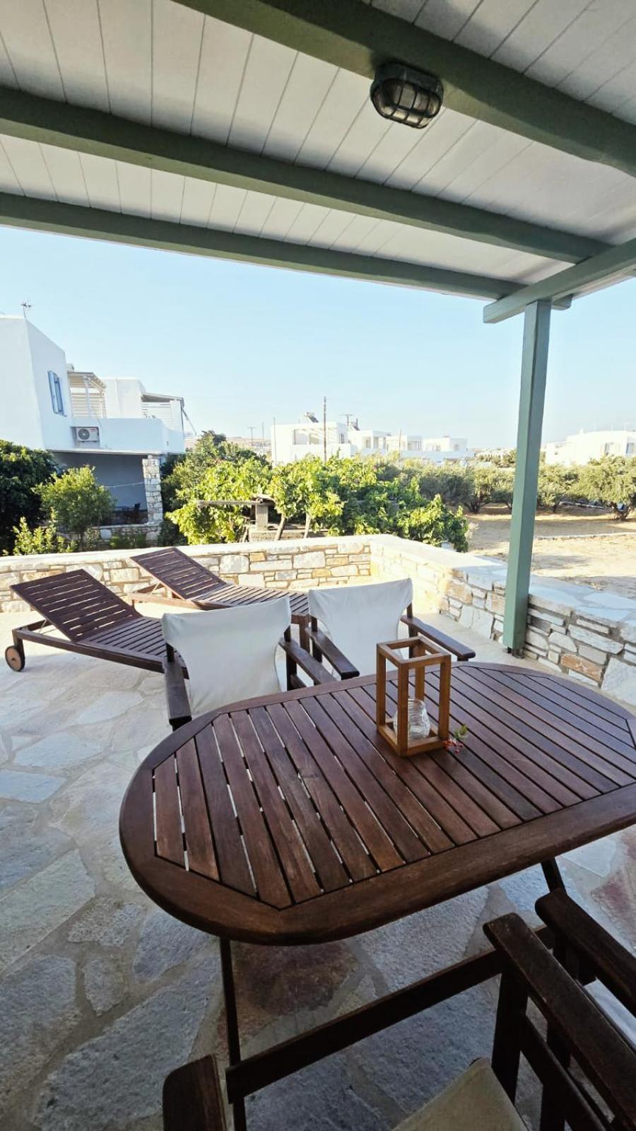 Flora & Agelos Studios Apartment Chrisi Akti (Paros)