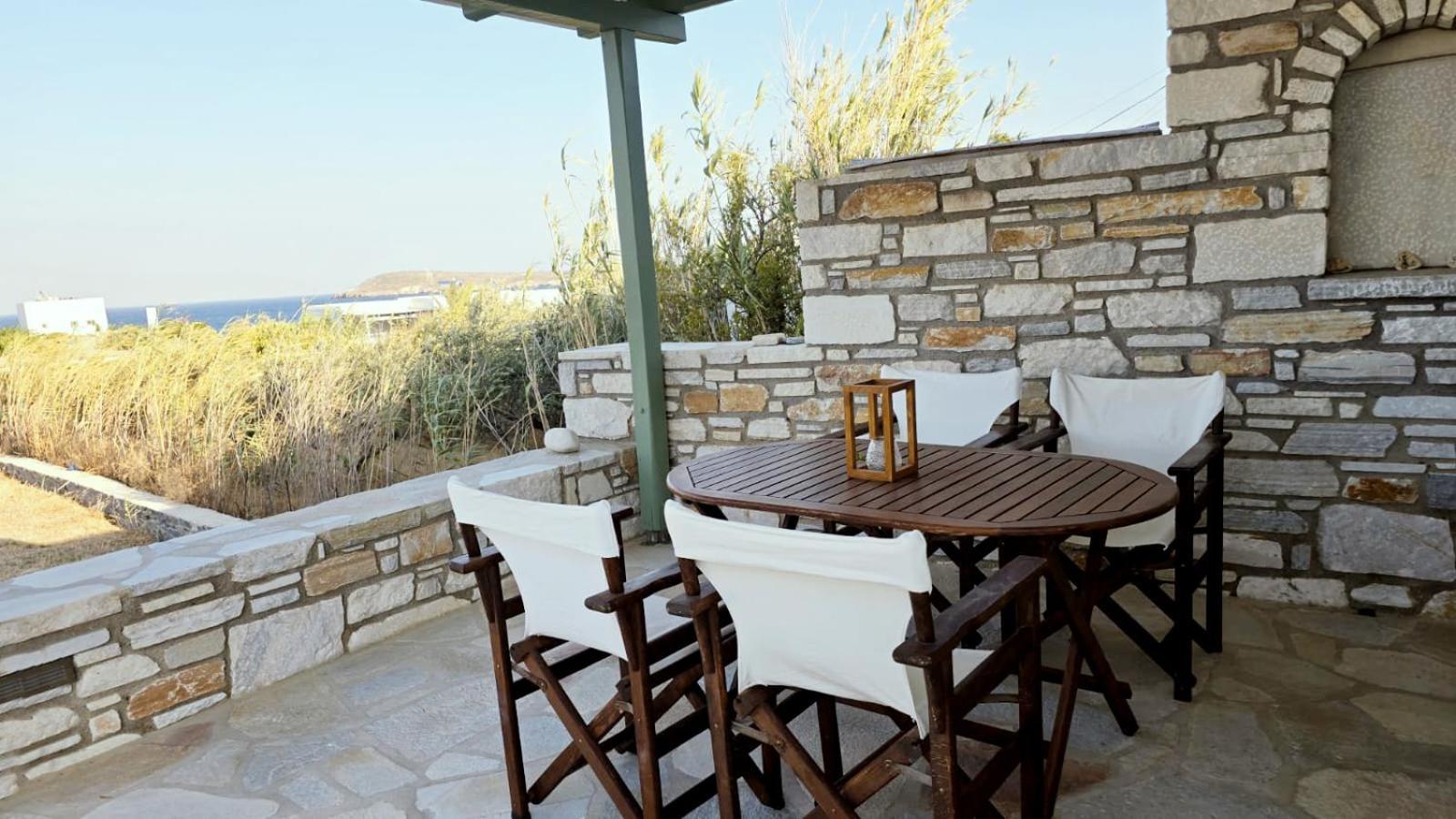 Flora & Agelos Studios Chrisi Akti (Paros)