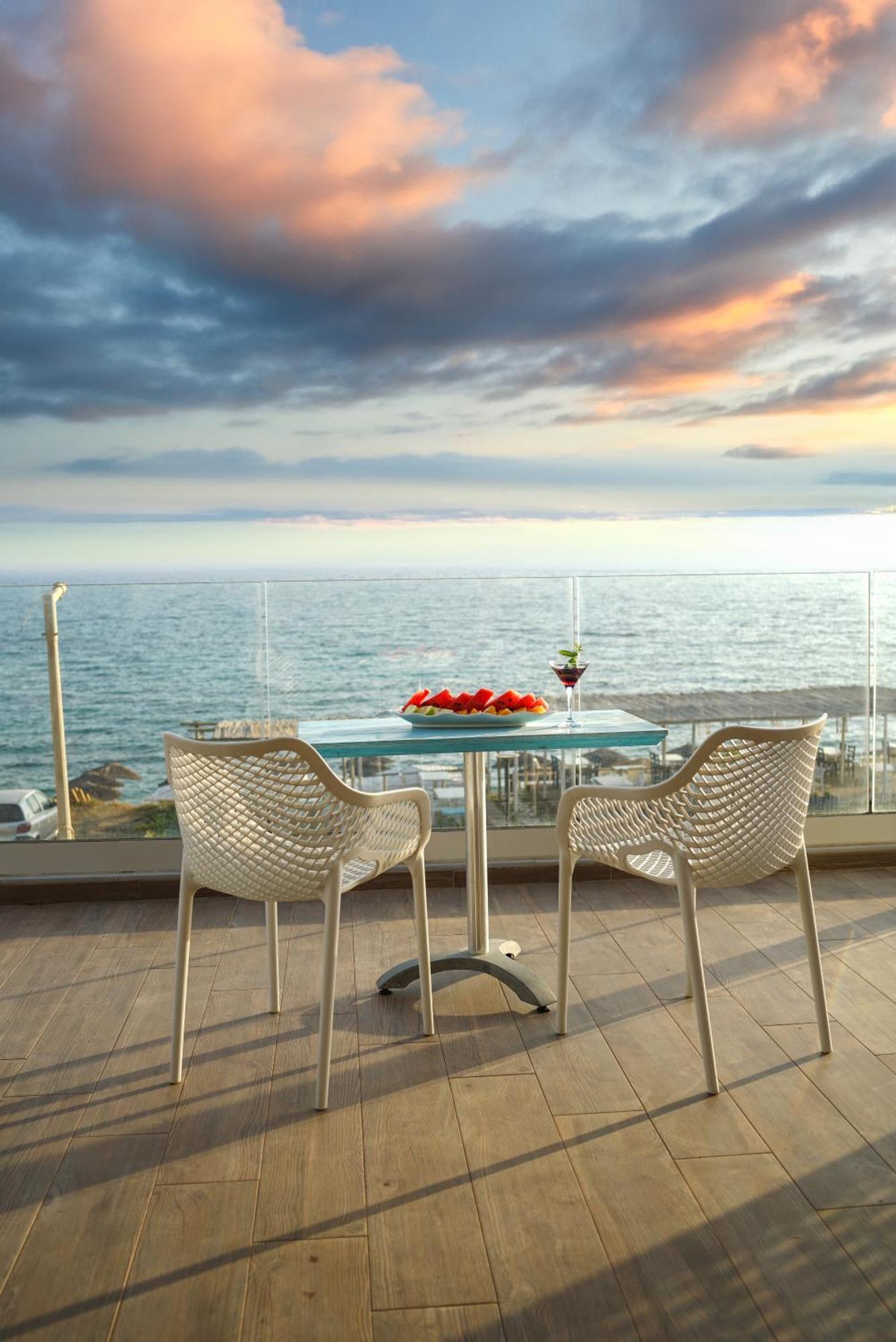 Must Boutique & Restaurant Hotel