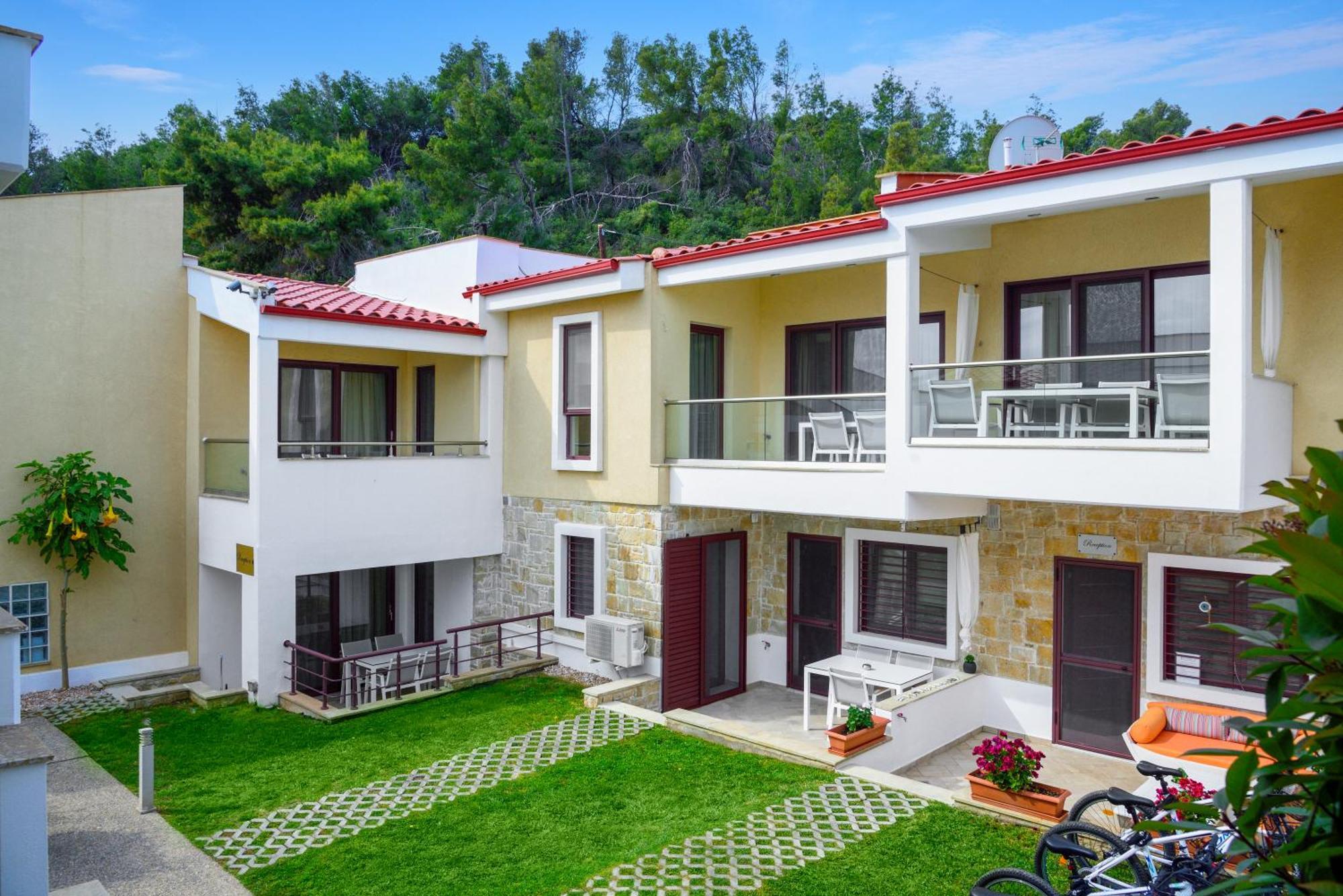 Elpiniki Luxury Nea Poteidaia