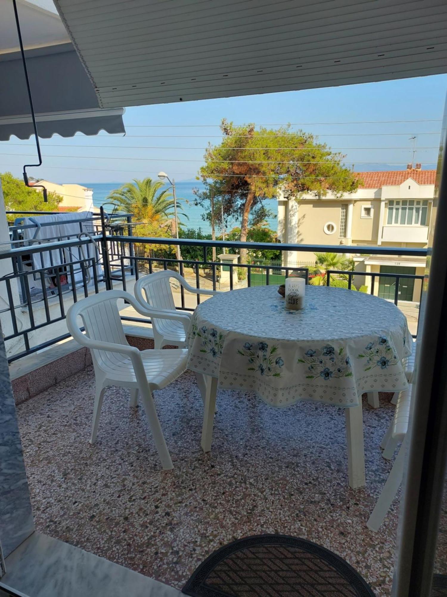 Holiday home Spyros Palaiontsiflikion