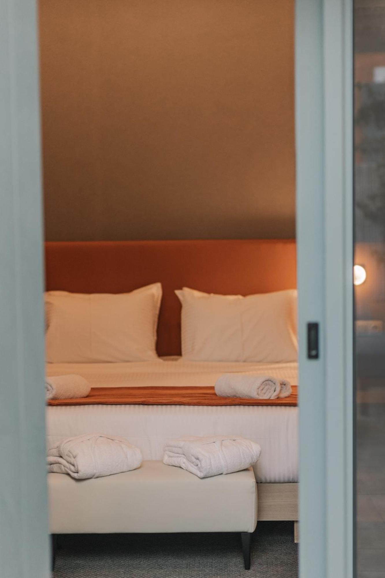 Apartment Tessera & Collection *