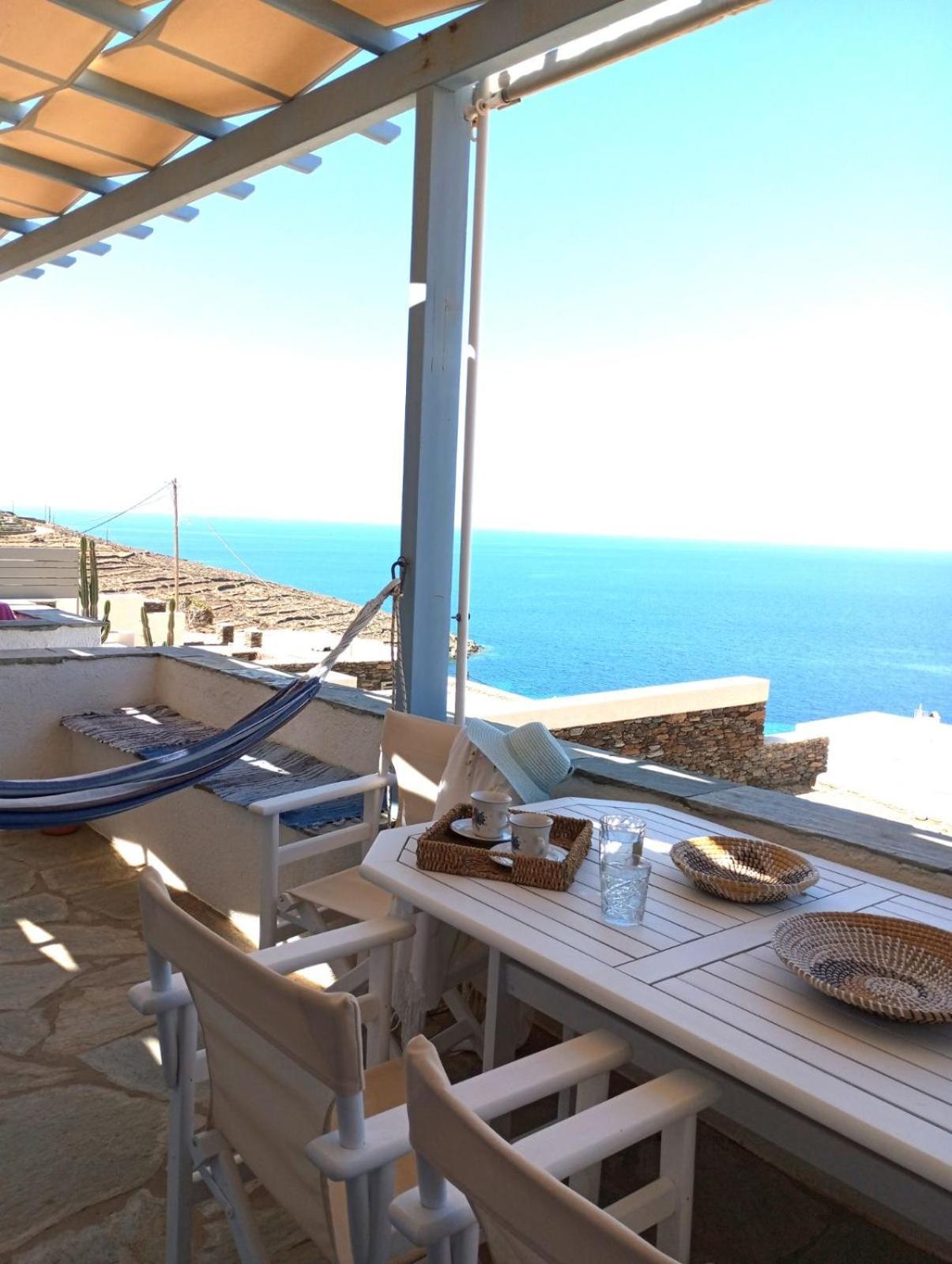 Iliopetra Villa *